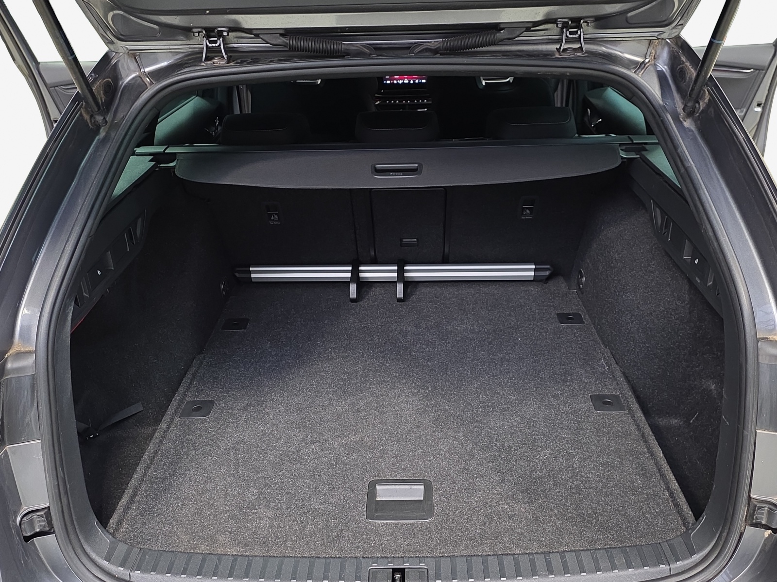 SKODA Octavia Combi 2.0 TSI SportLine DSG 4x4-image-12