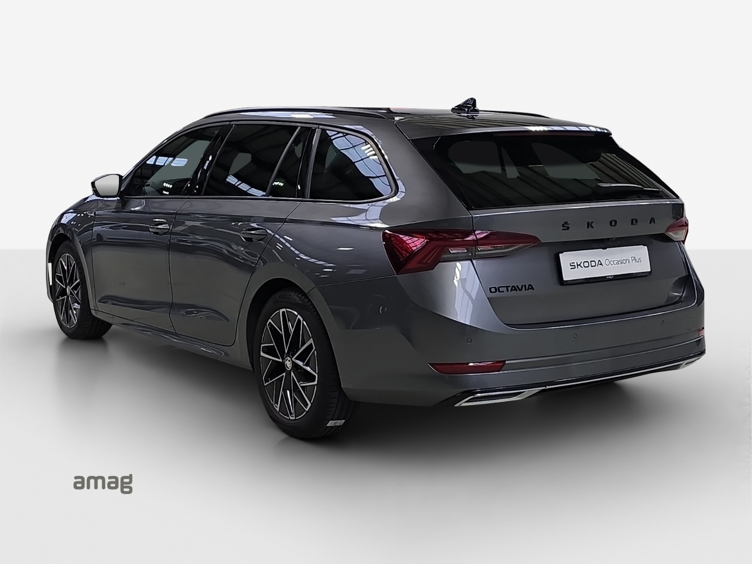 SKODA Octavia Combi 2.0 TSI SportLine DSG 4x4-image-2