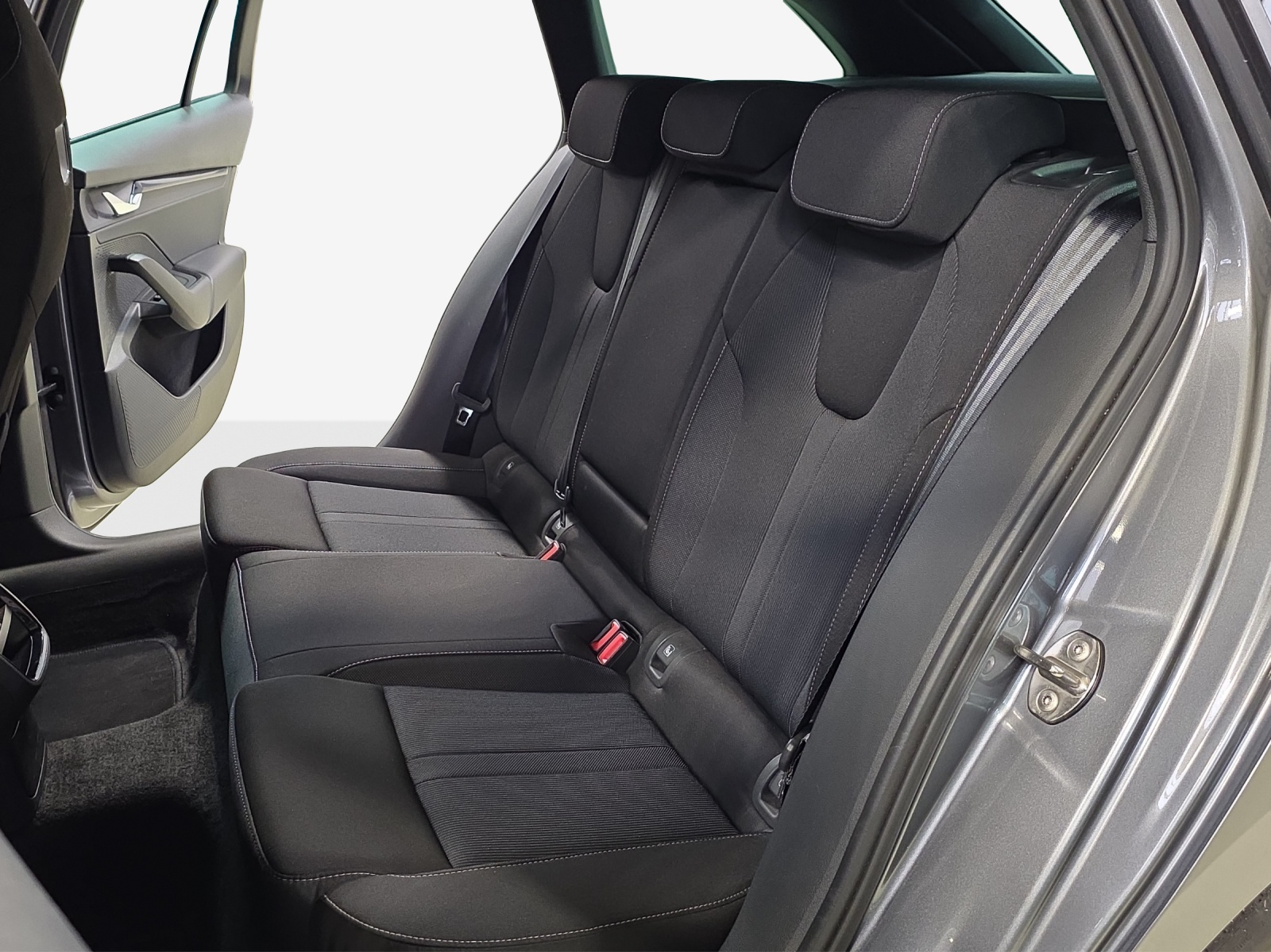 SKODA Octavia Combi 2.0 TSI SportLine DSG 4x4-image-11