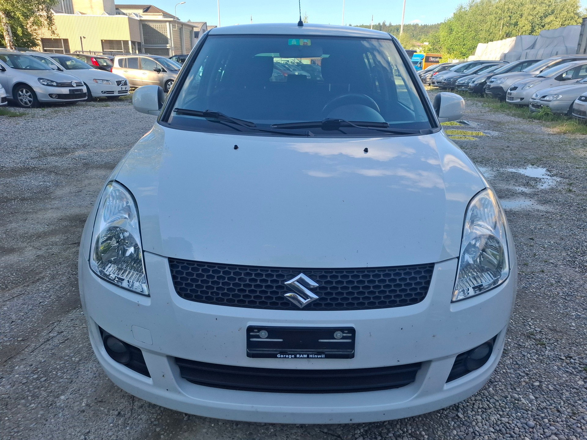 SUZUKI Swift 1.5i 16V VVT GL Top-image-2