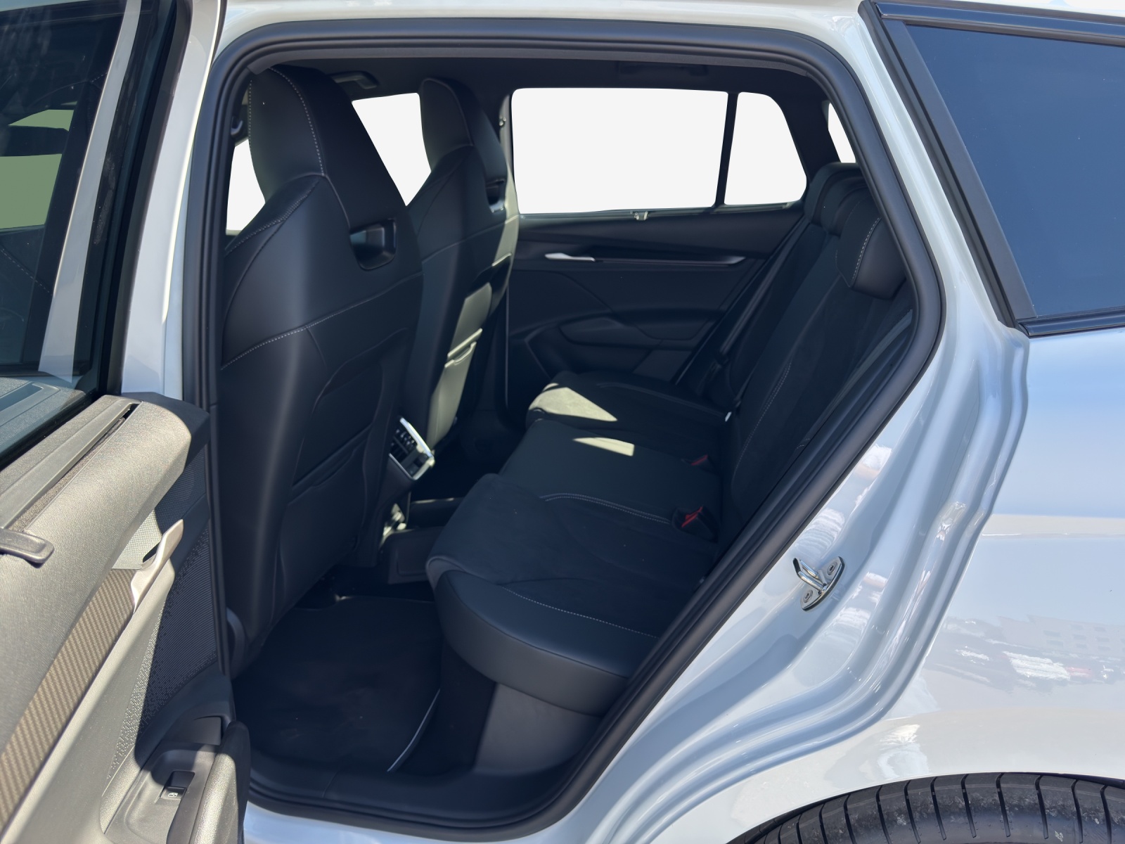SKODA Enyaq Sportline-image-11