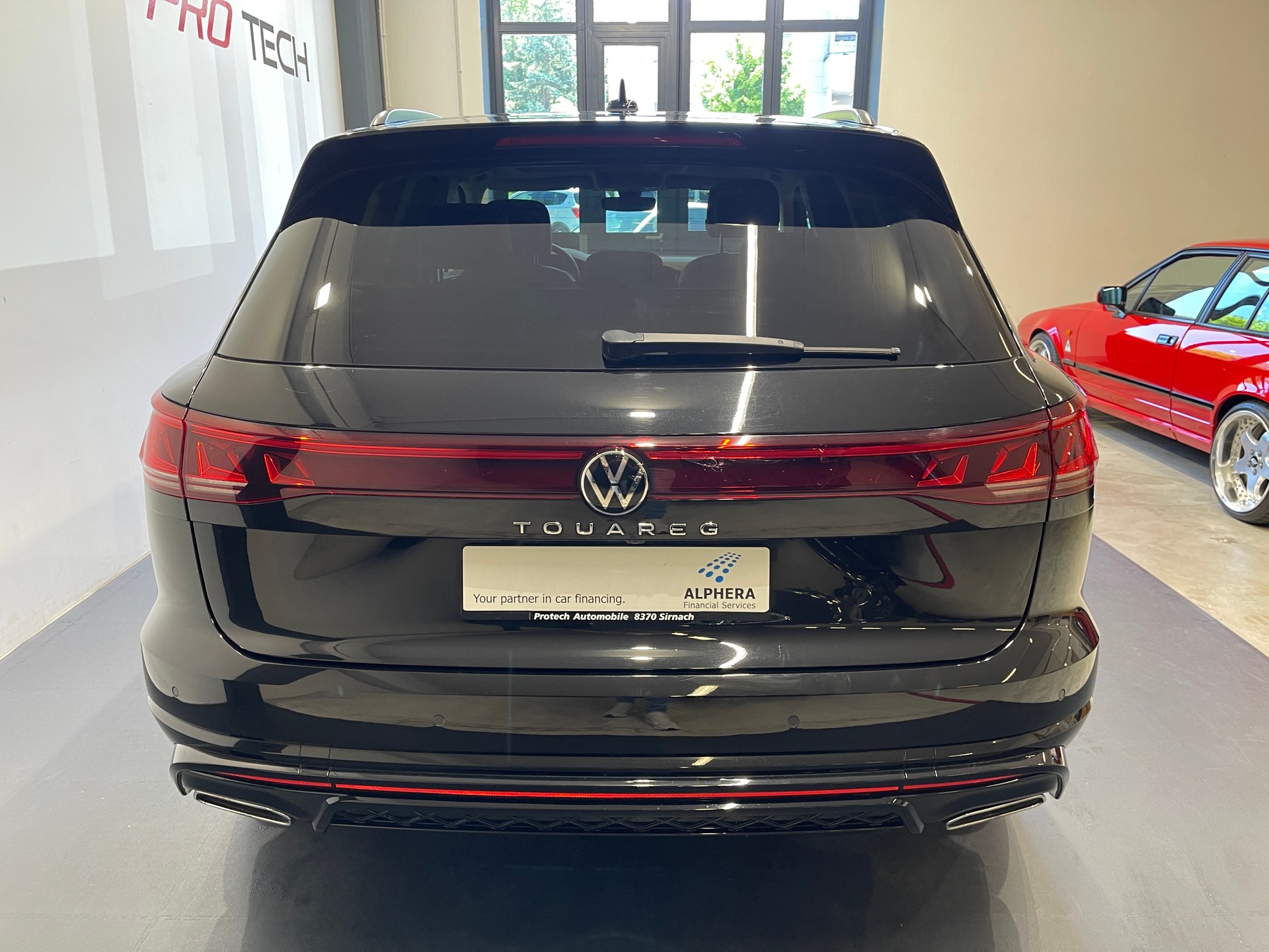 VW Touareg 3.0 TSI R-Line Tiptronic *FACELIFT*-showroom-element-3