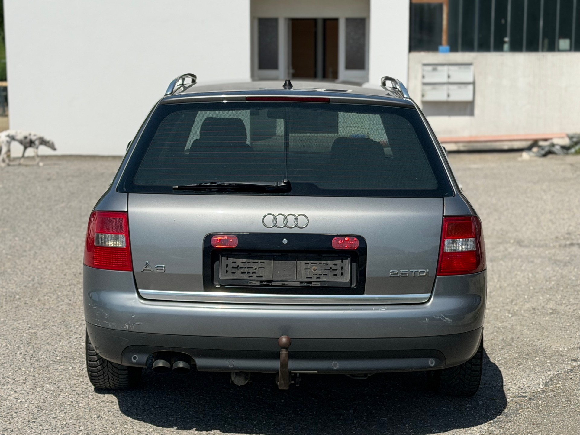 AUDI A6 Avant 2.5 TDI-image-4