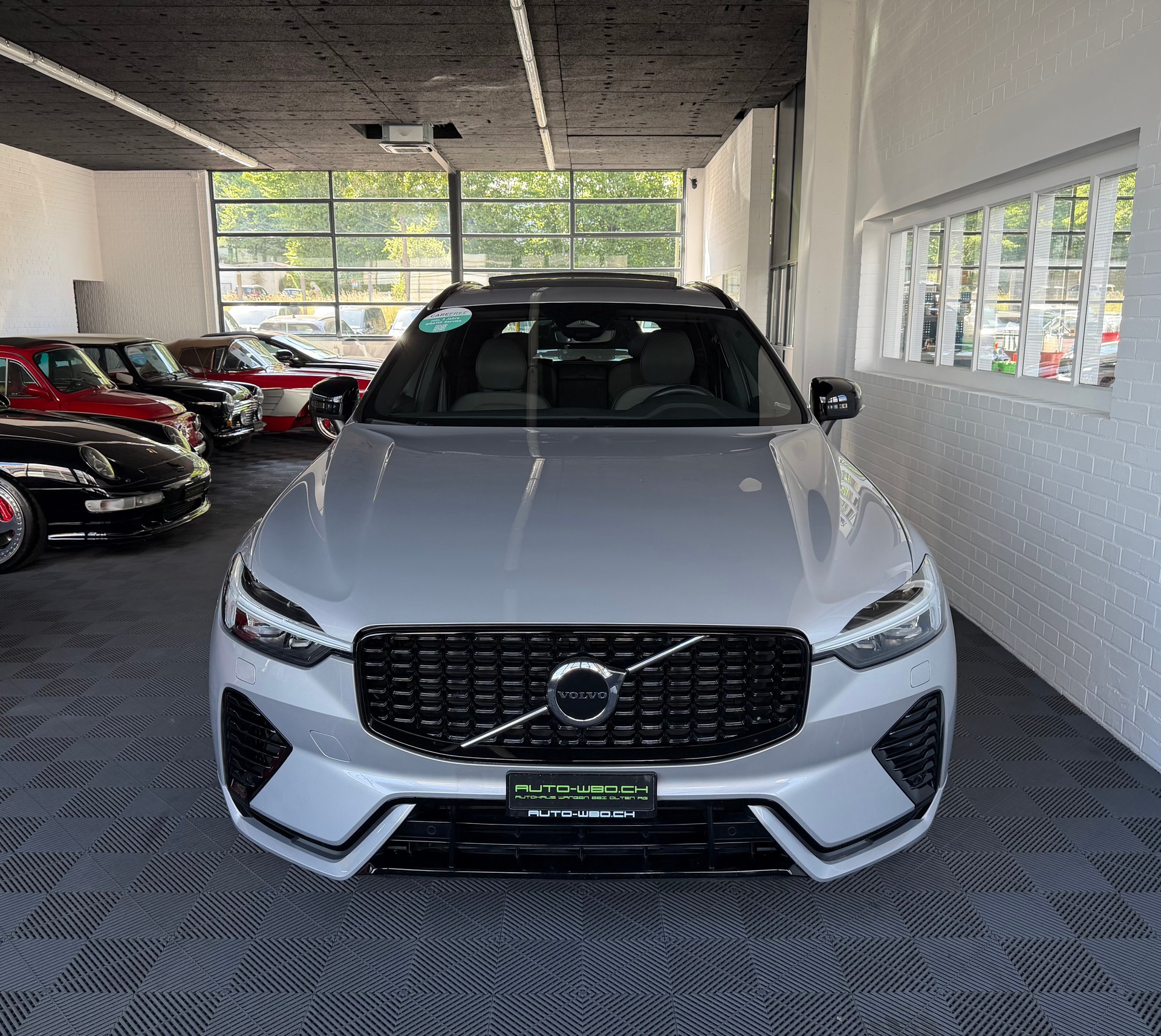 VOLVO XC60 T6 eAWD PluginHybrid R-Design Geartronic-image-6