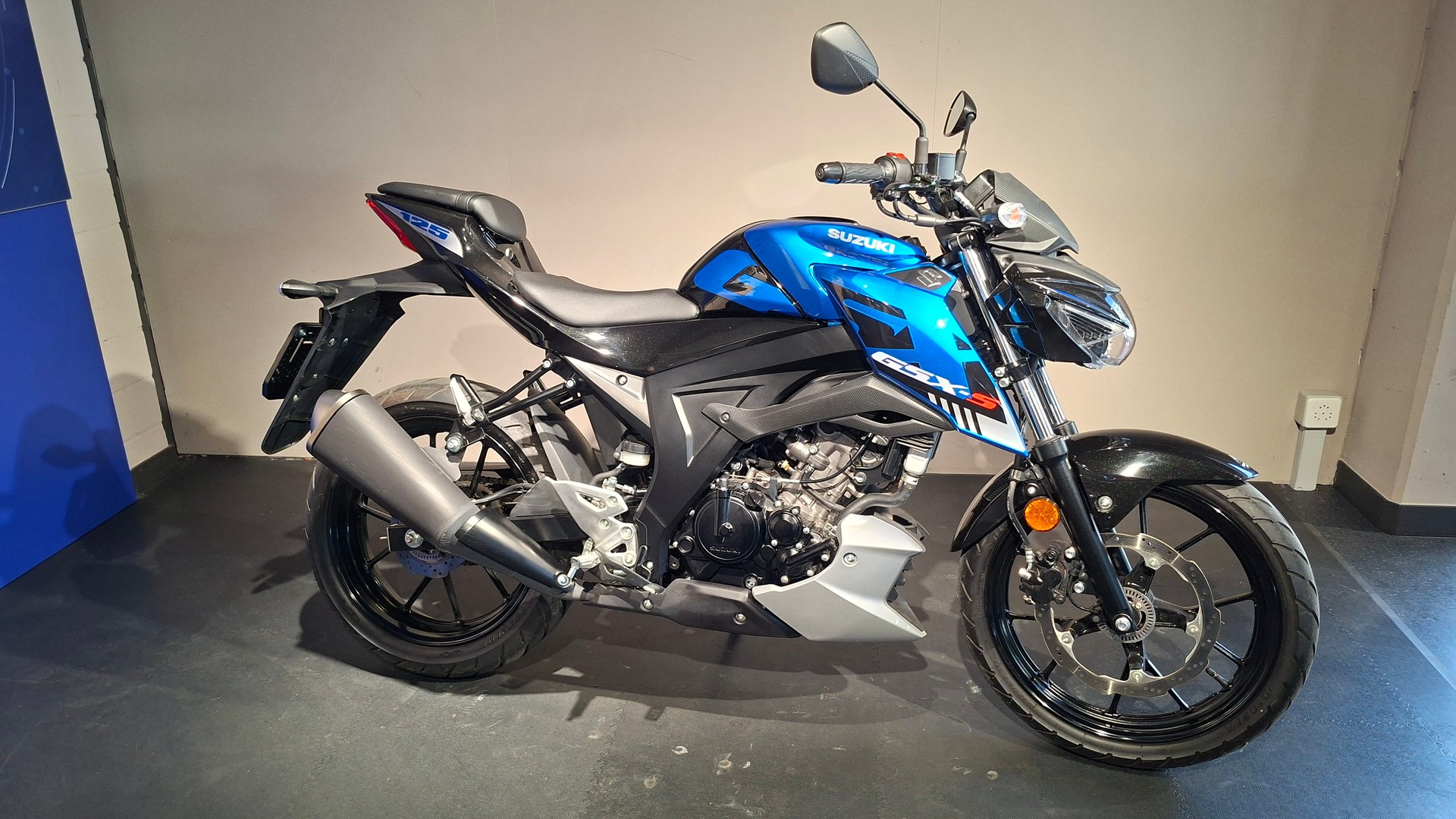 SUZUKI GSX-S 125