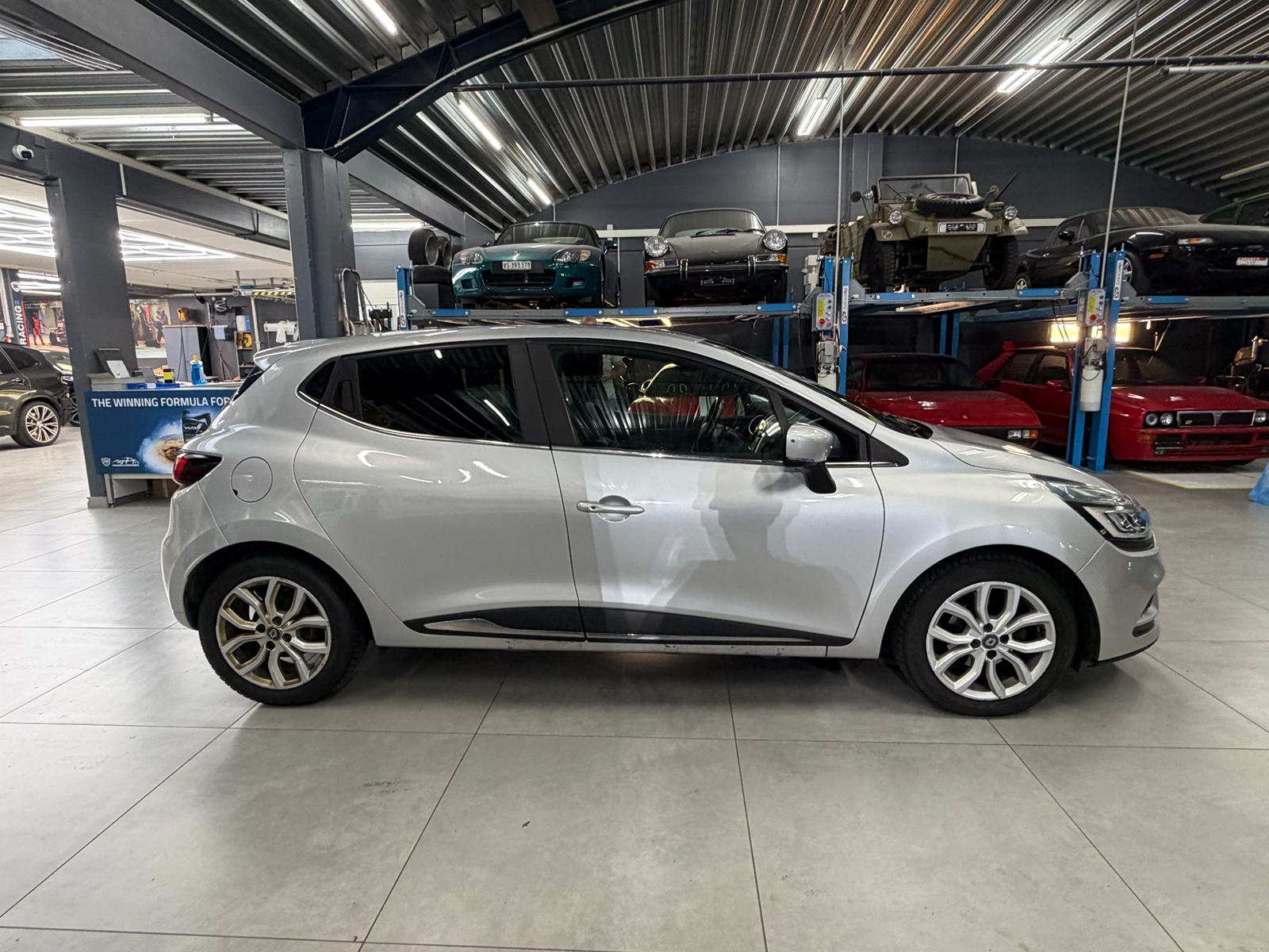 RENAULT Clio Grandtour 1.5 dCi Intens-image-6