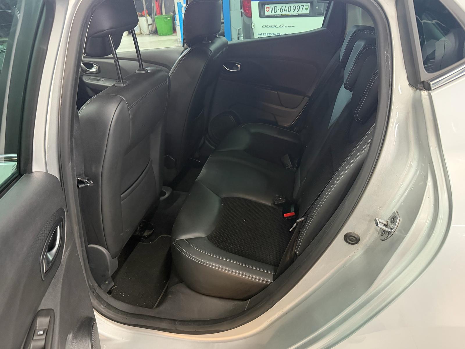 RENAULT Clio Grandtour 1.5 dCi Intens-image-9