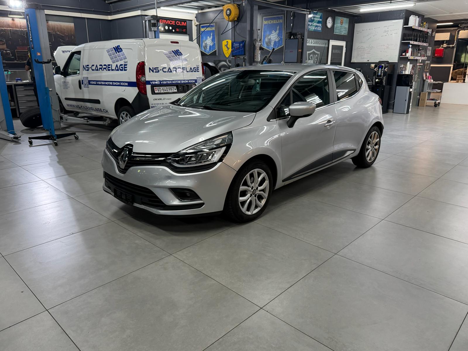 RENAULT Clio Grandtour 1.5 dCi Intens-image-0