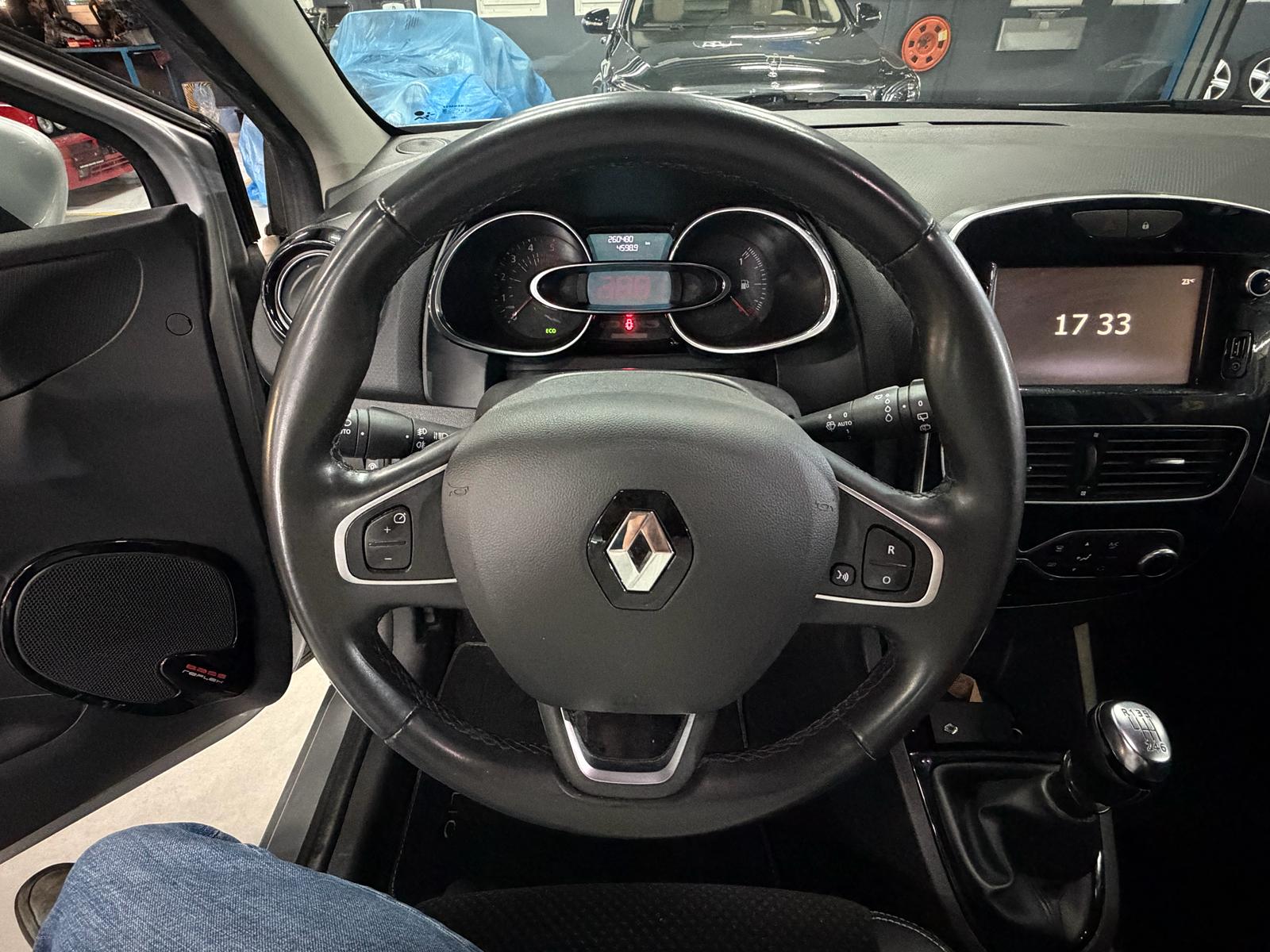 RENAULT Clio Grandtour 1.5 dCi Intens-image-12