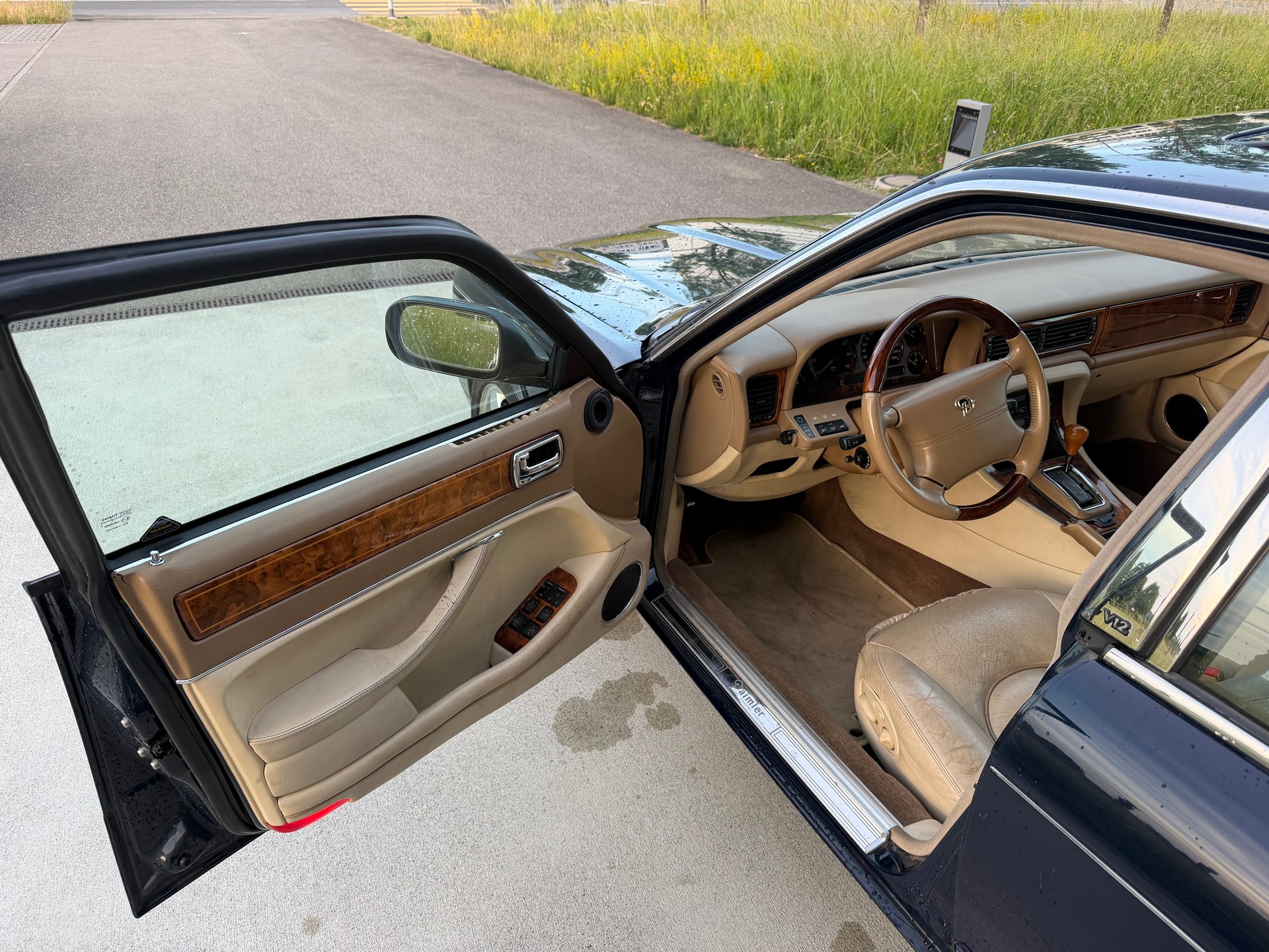 DAIMLER 6.0-image-4