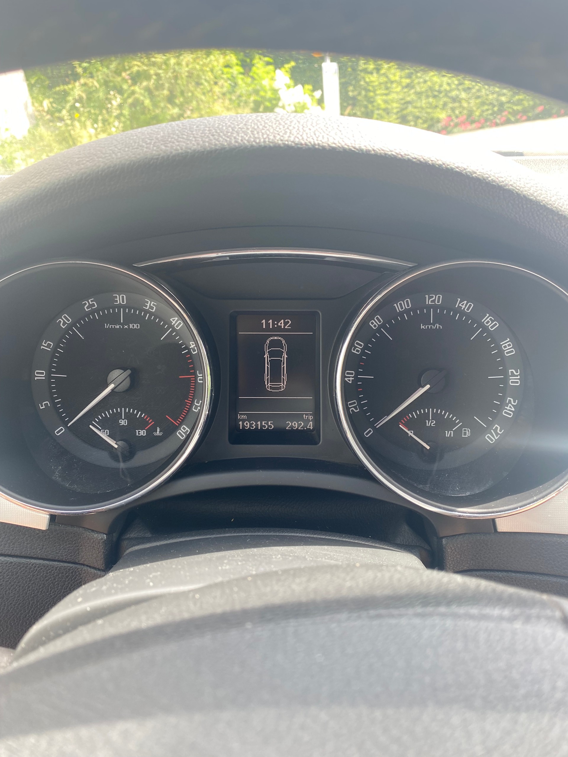 SKODA 2.0 TDI 170 Ambition DSG-image-9