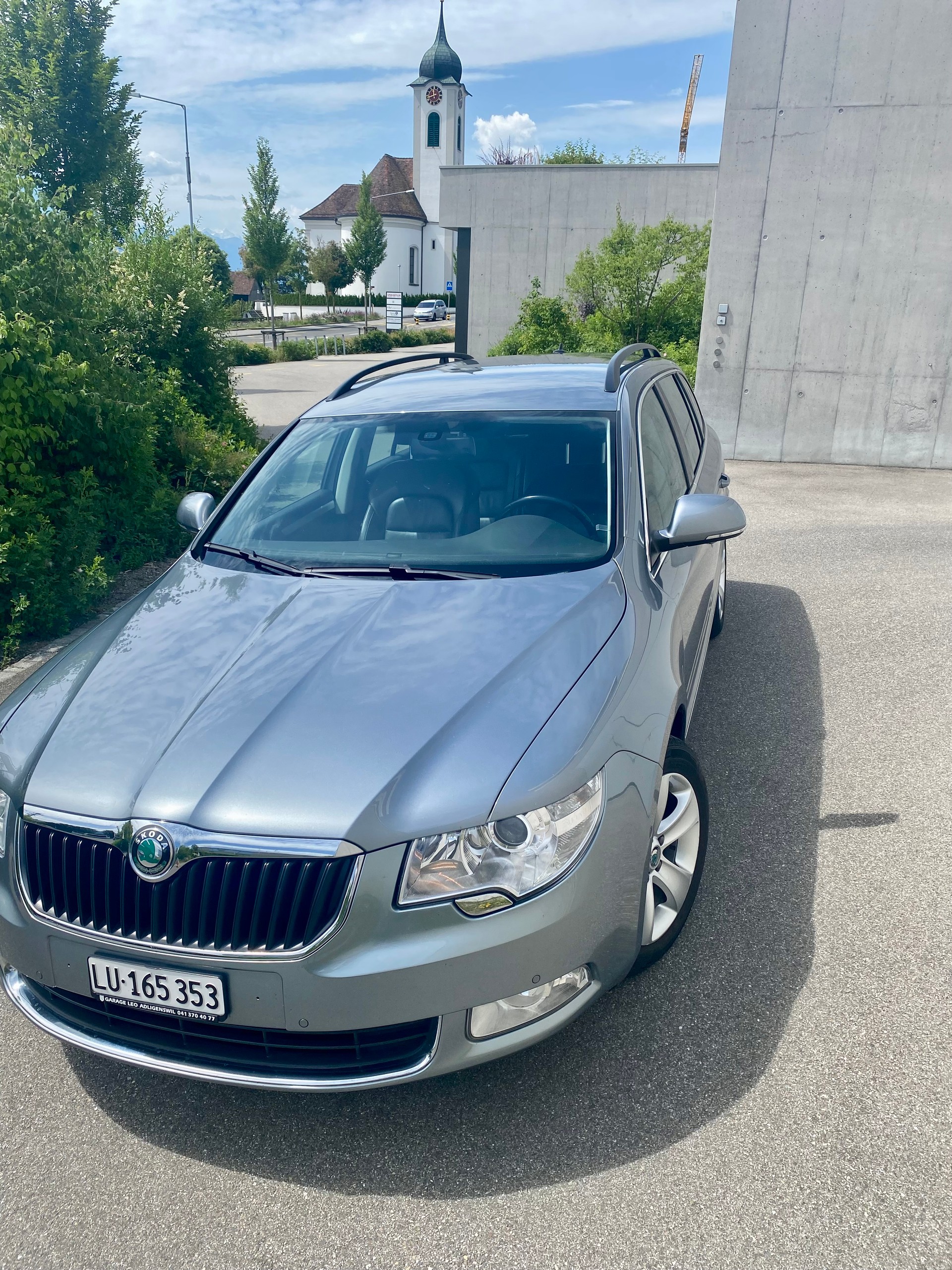 SKODA 2.0 TDI 170 Ambition DSG-image-2