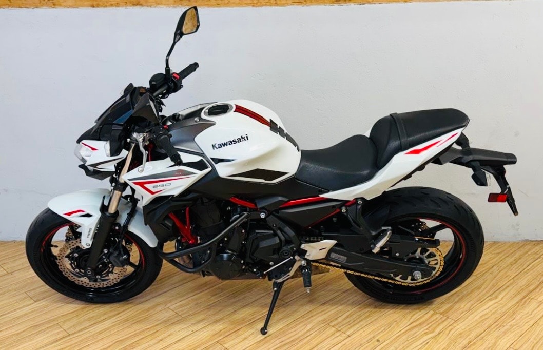 KAWASAKI Z 650 (35kW)-image-5