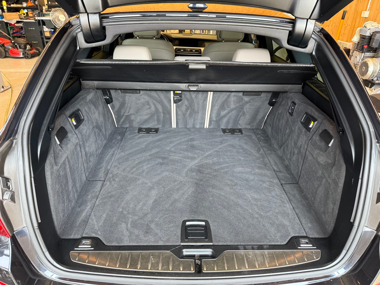 BMW 535i Touring Steptronic-image-12