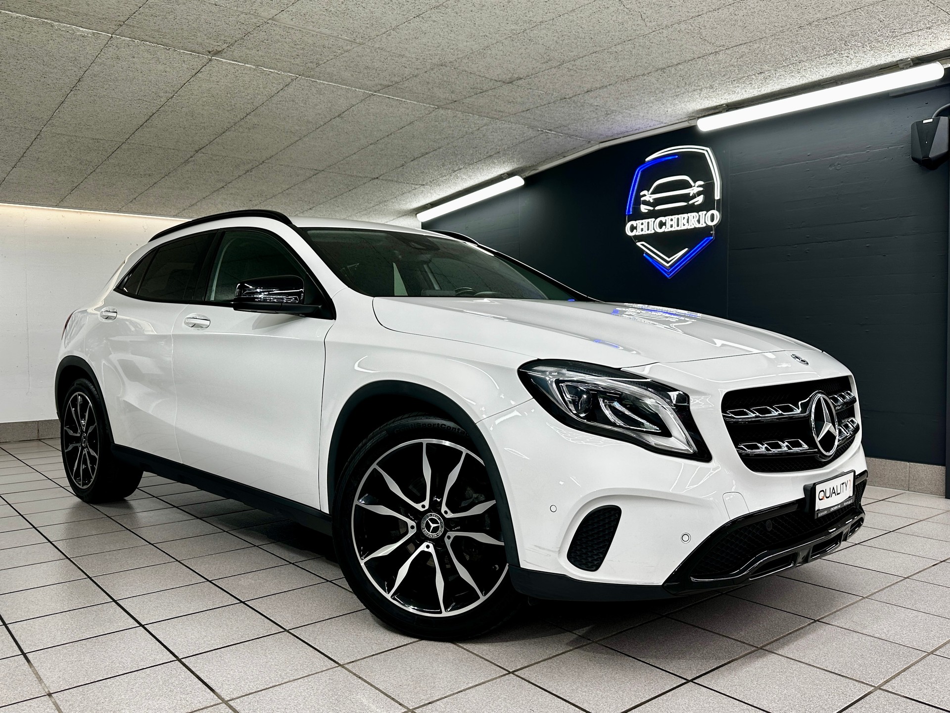 MERCEDES-BENZ GLA 200 d Swiss Star Edition Urban 4Matic 7G-DCT-image-0