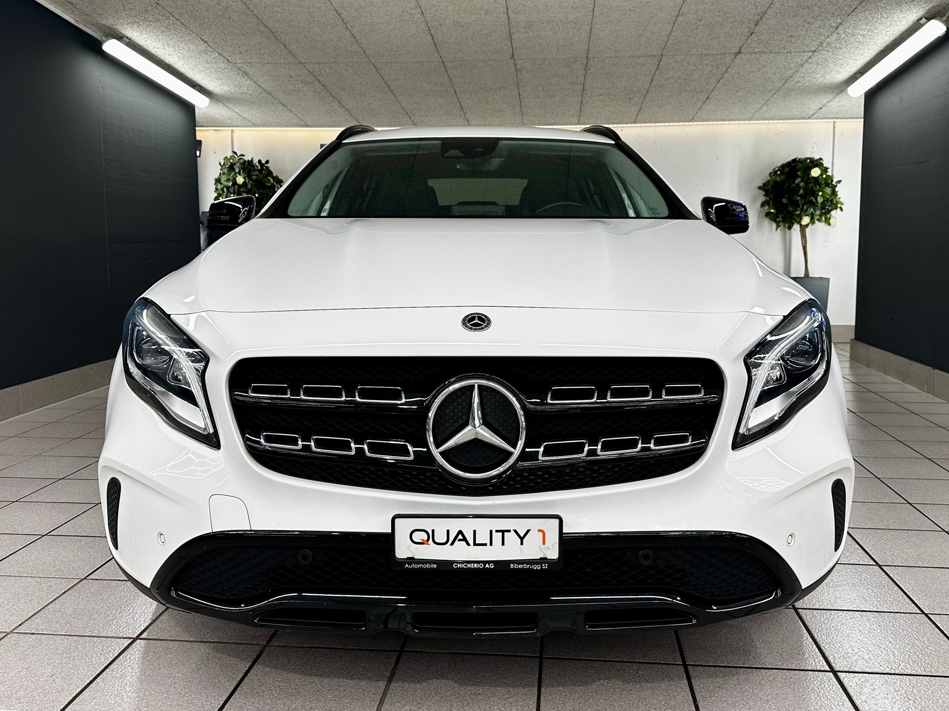 MERCEDES-BENZ GLA 200 d Swiss Star Edition Urban 4Matic 7G-DCT-image-8