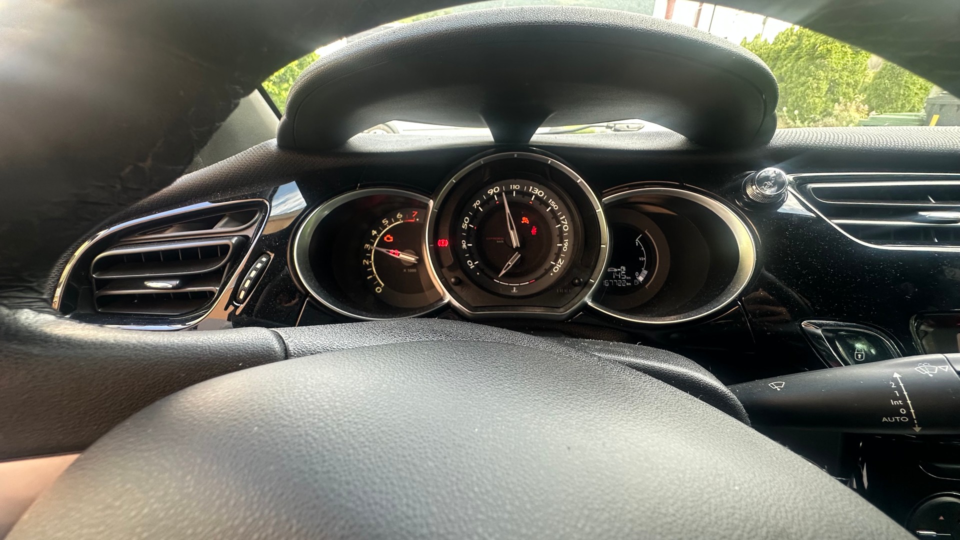 DS AUTOMOBILES DS3 1.2 VTi SO Chic-image-10