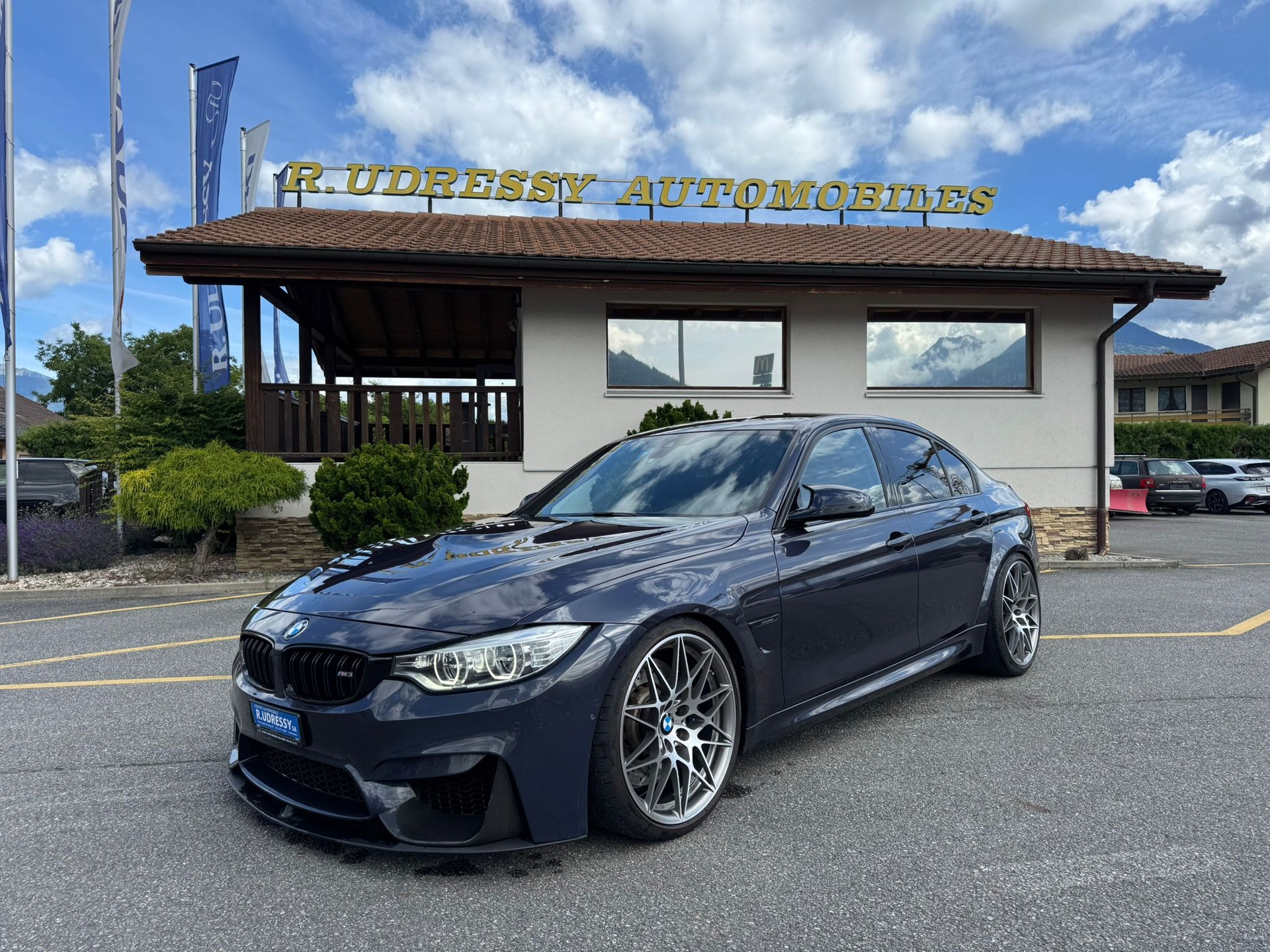 BMW M3 Drivelogic-image-0