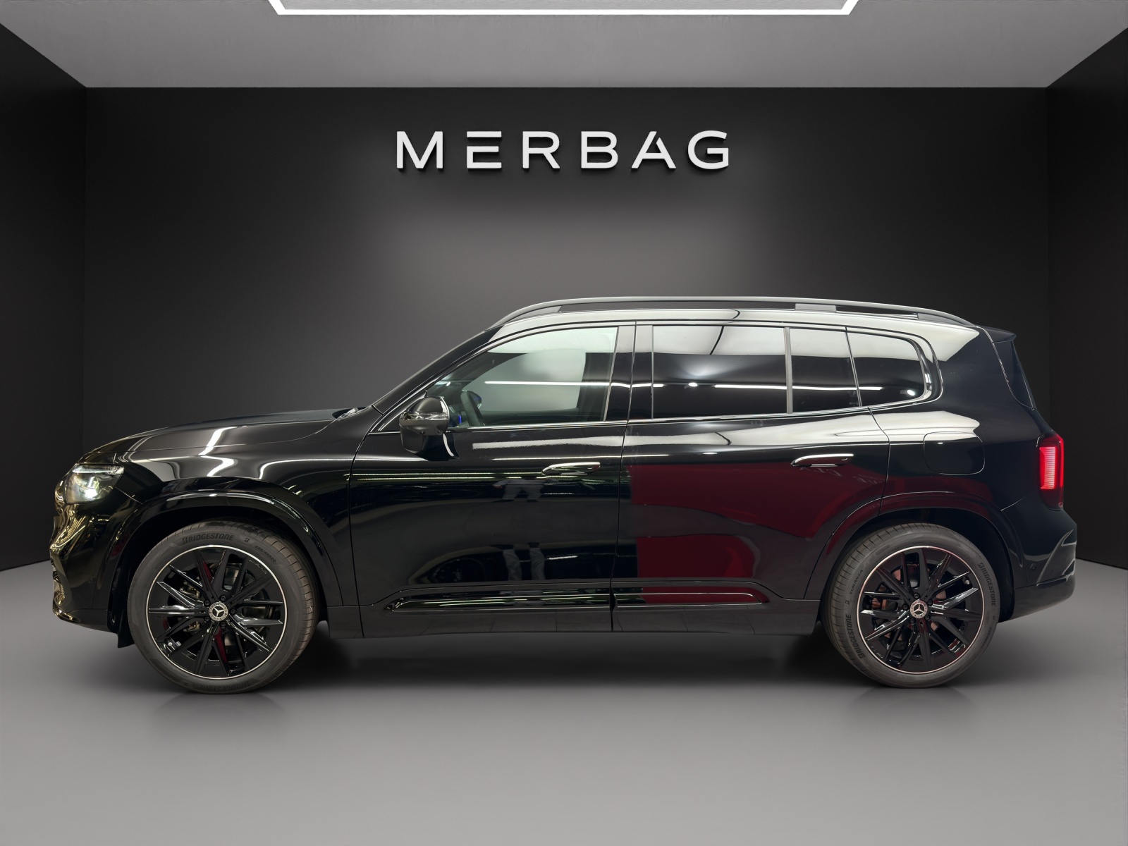 MERCEDES-BENZ GLB 220 4MATIC-image-2