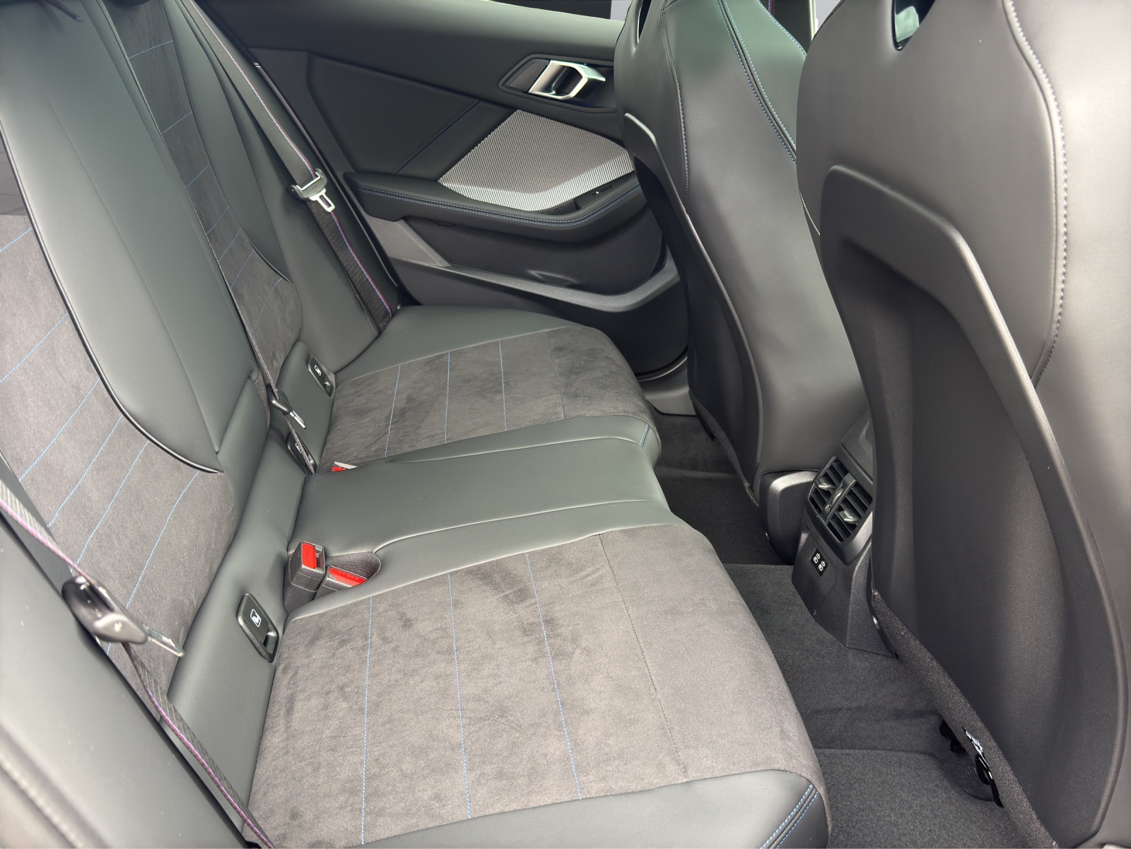 BMW M135i xDrive-image-14