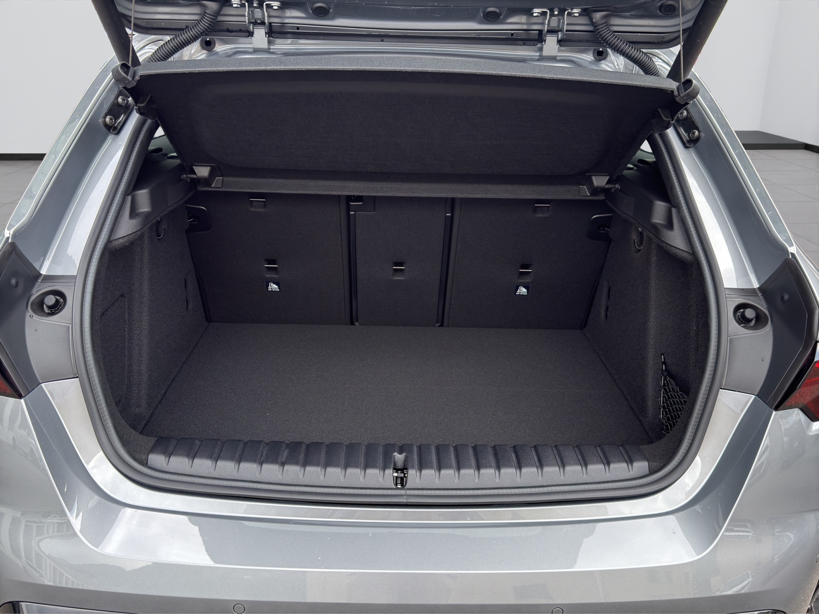 BMW M135i xDrive-image-12