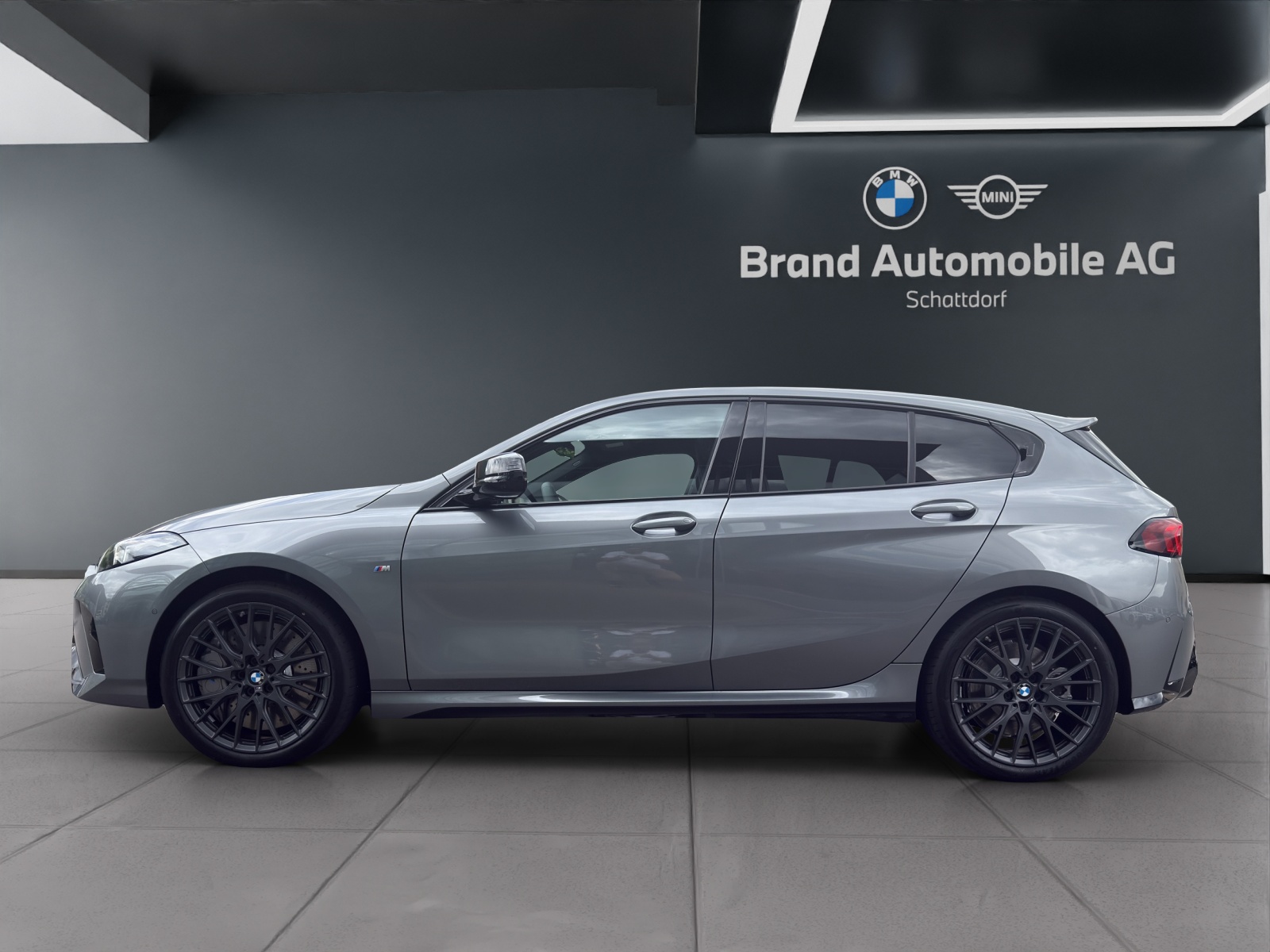 BMW M135i xDrive-image-1