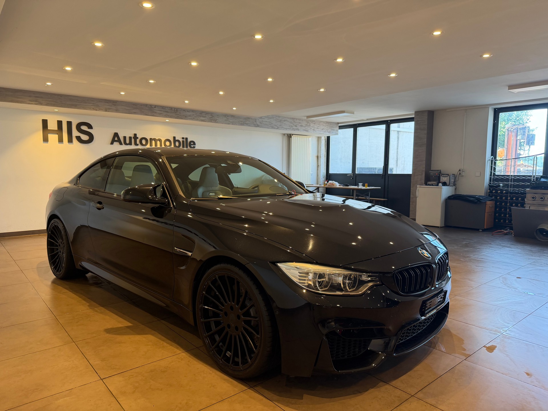 BMW M4 Coupé-image-6