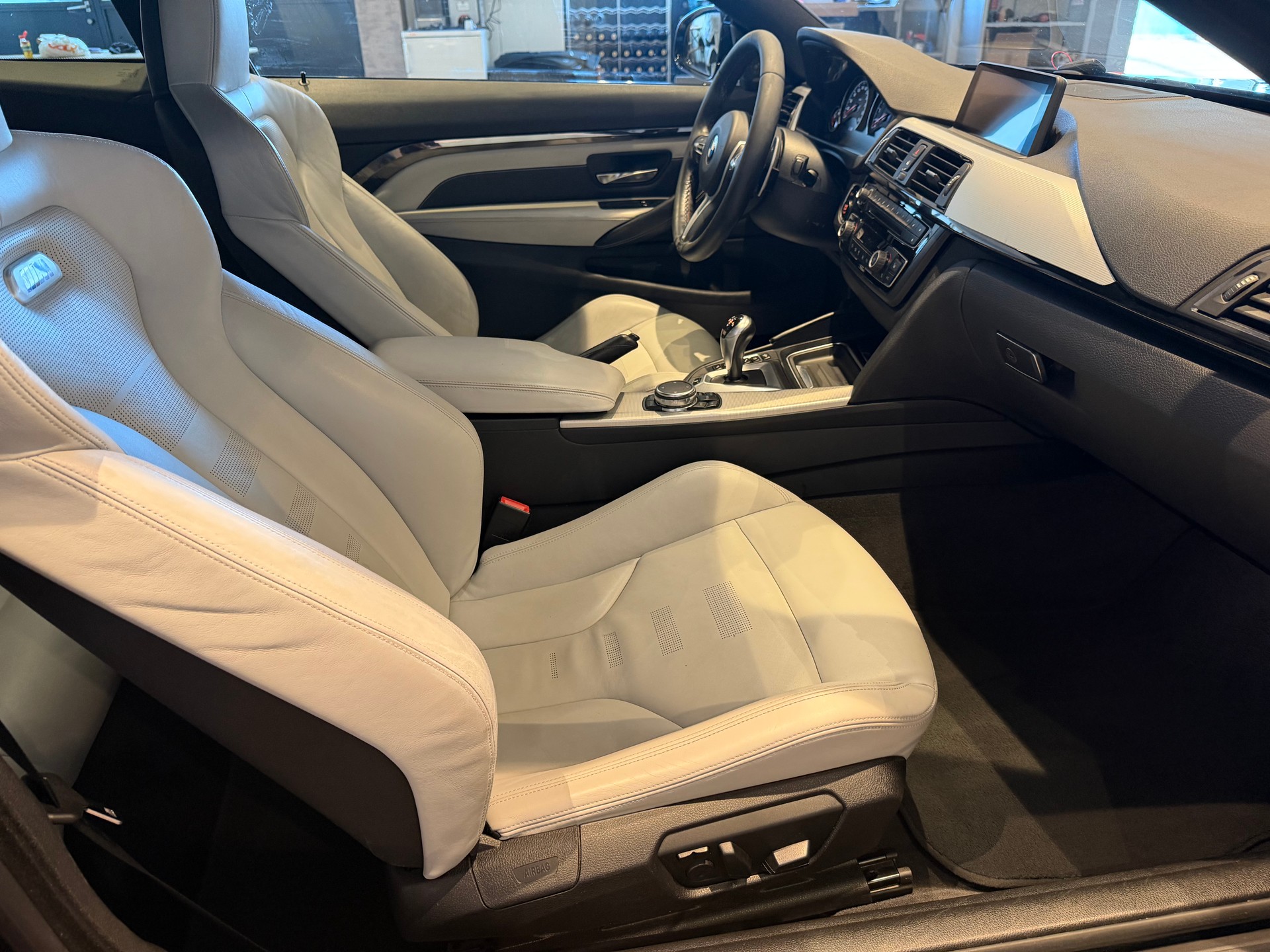 BMW M4 Coupé-image-9