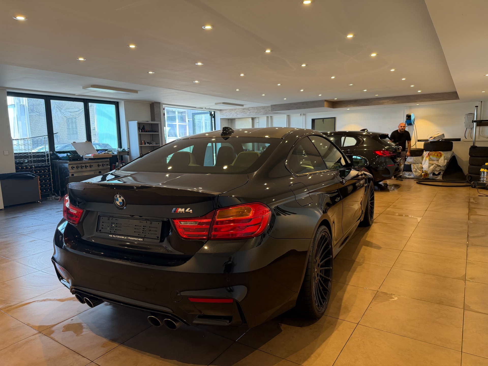 BMW M4 Coupé-image-5