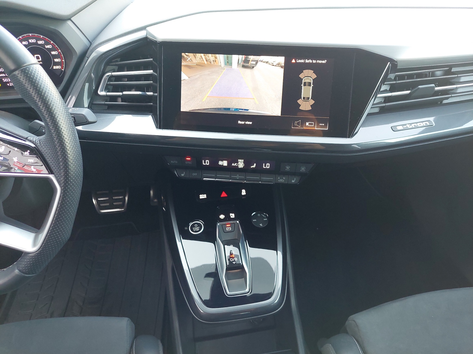 AUDI Q4 Sportback e-tron 50 quattro-image-11