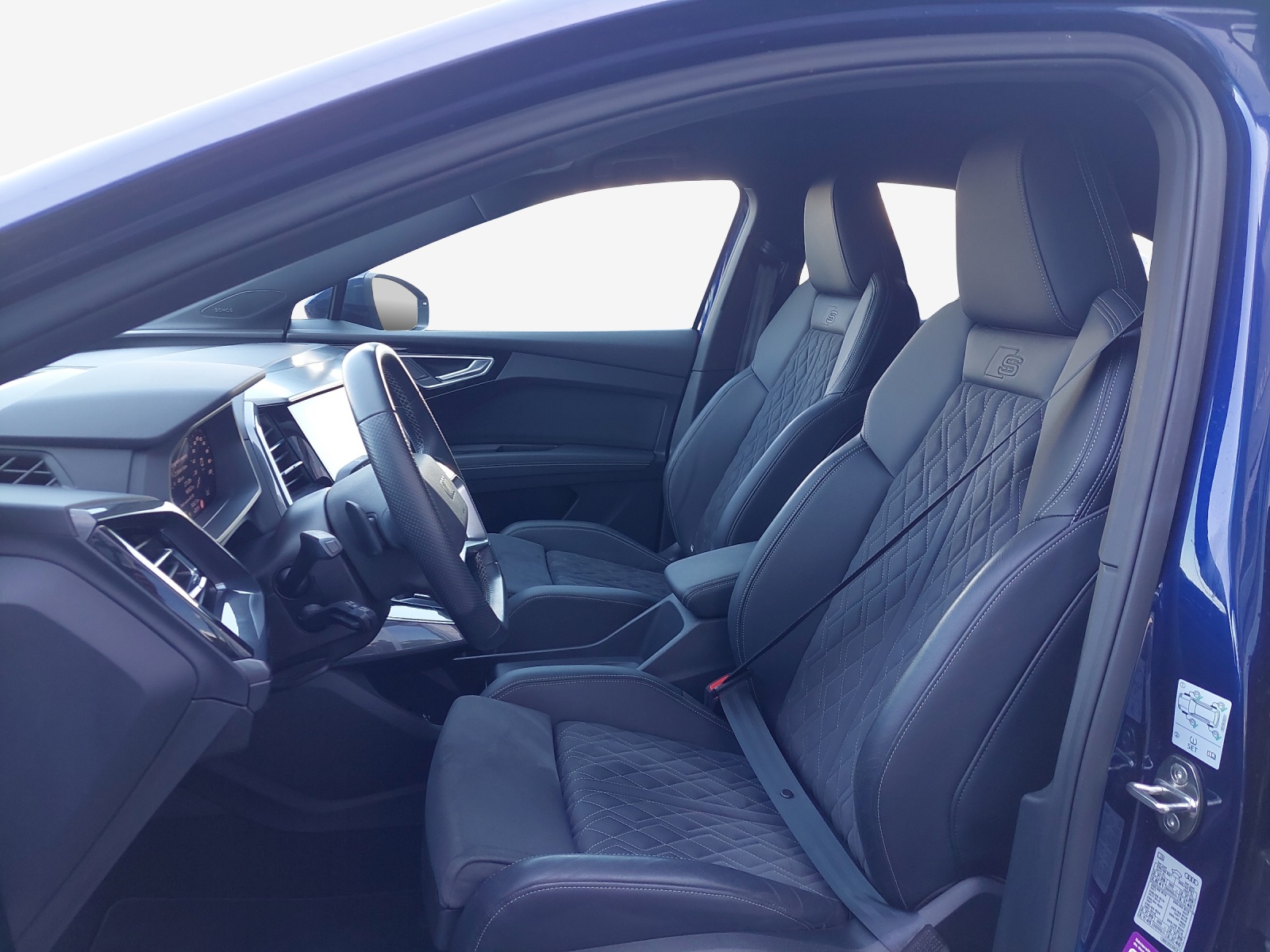 AUDI Q4 Sportback e-tron 50 quattro-image-8