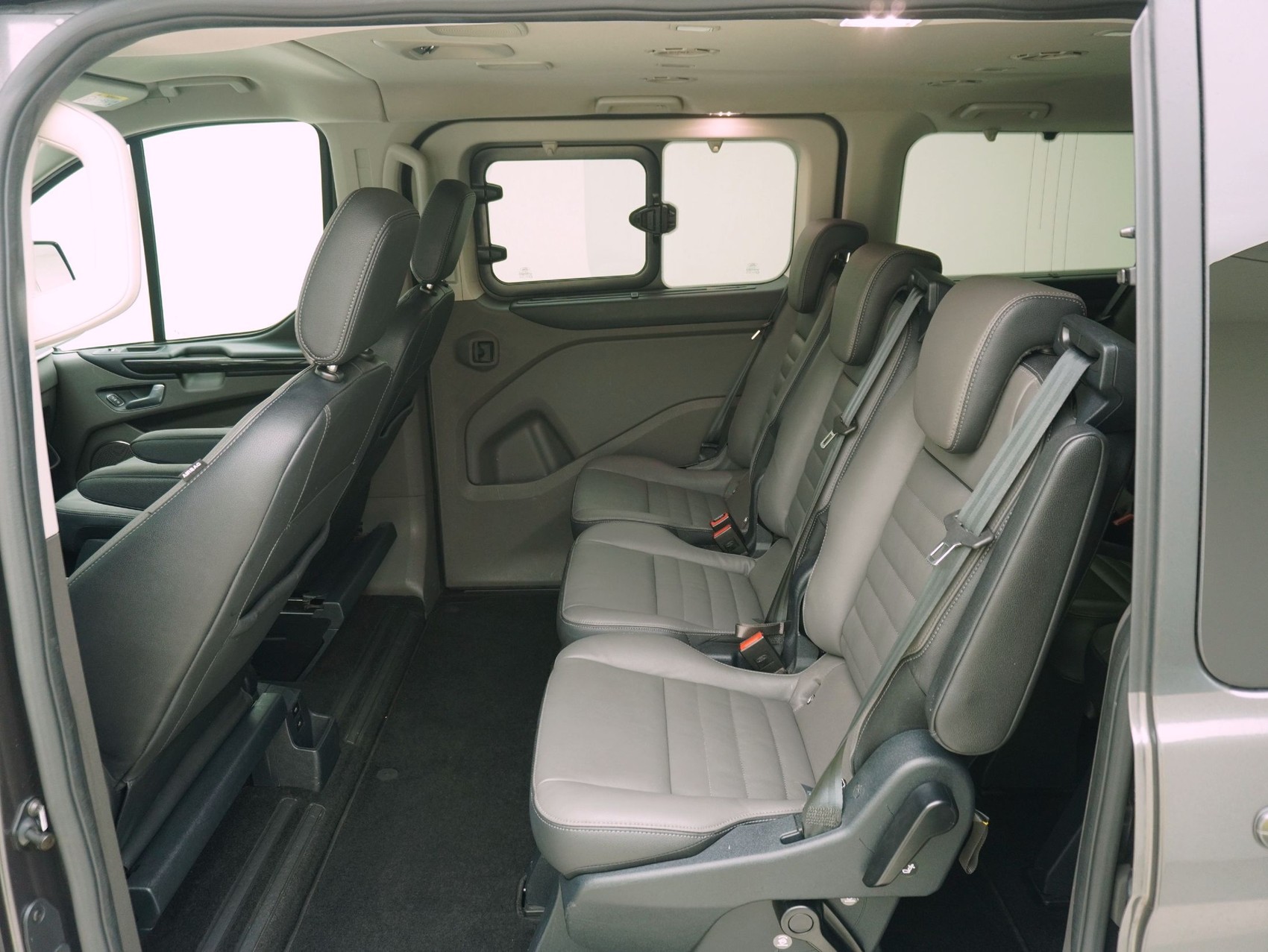 FORD Tourneo Custom Bus 320 L2 2.0 TDCi Titanium X-image-10