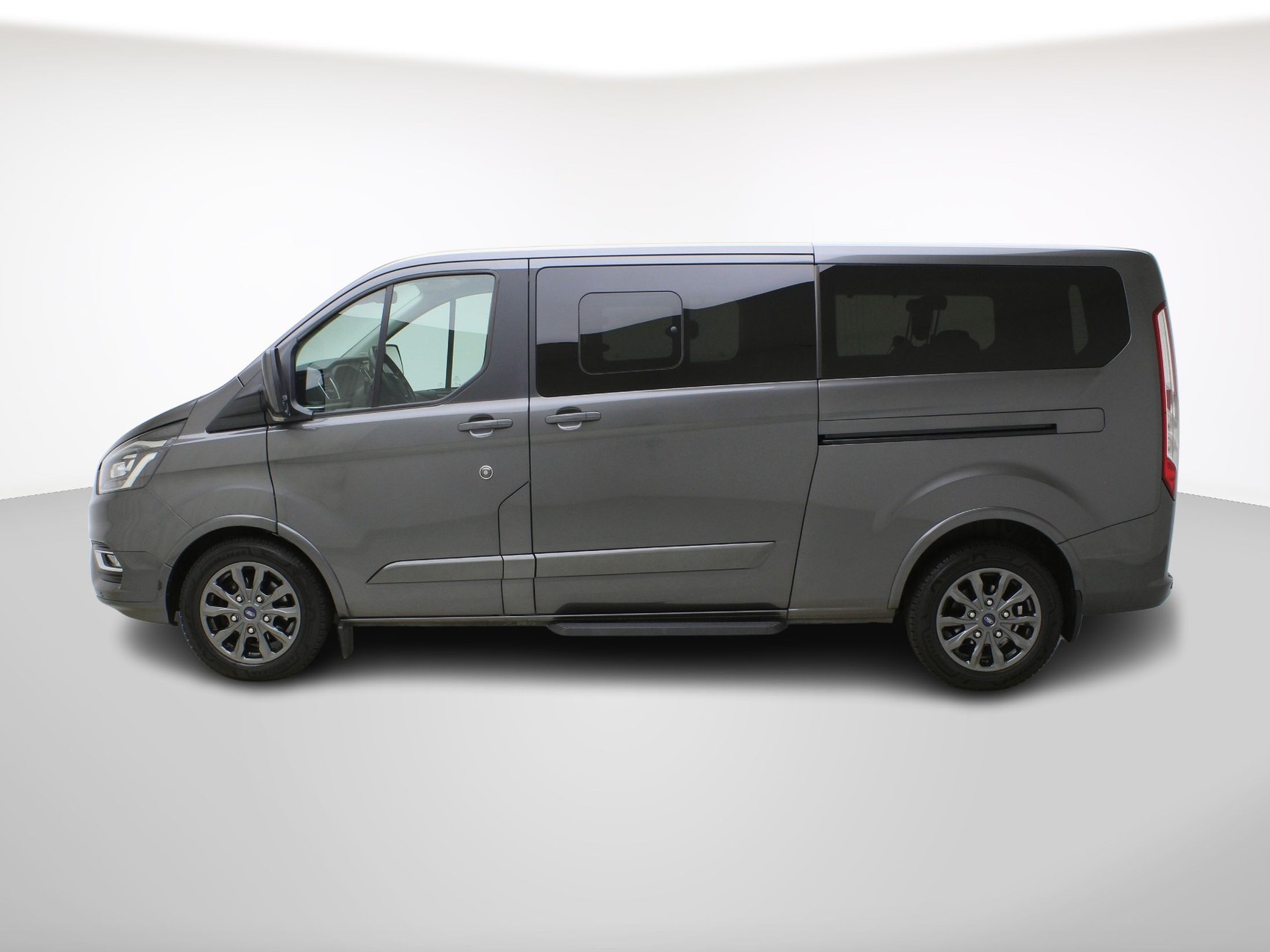 FORD Tourneo Custom Bus 320 L2 2.0 TDCi Titanium X-image-2