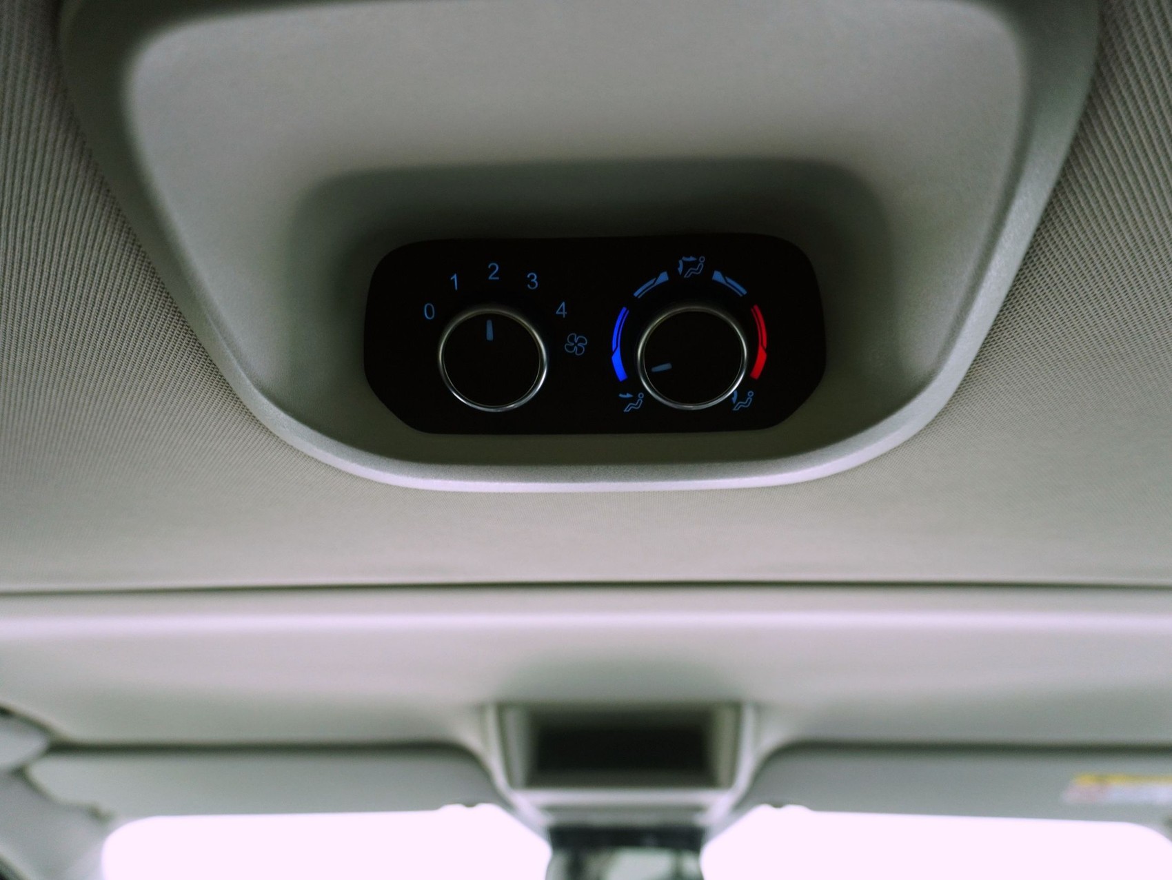 FORD Tourneo Custom Bus 320 L2 2.0 TDCi Titanium X-image-11