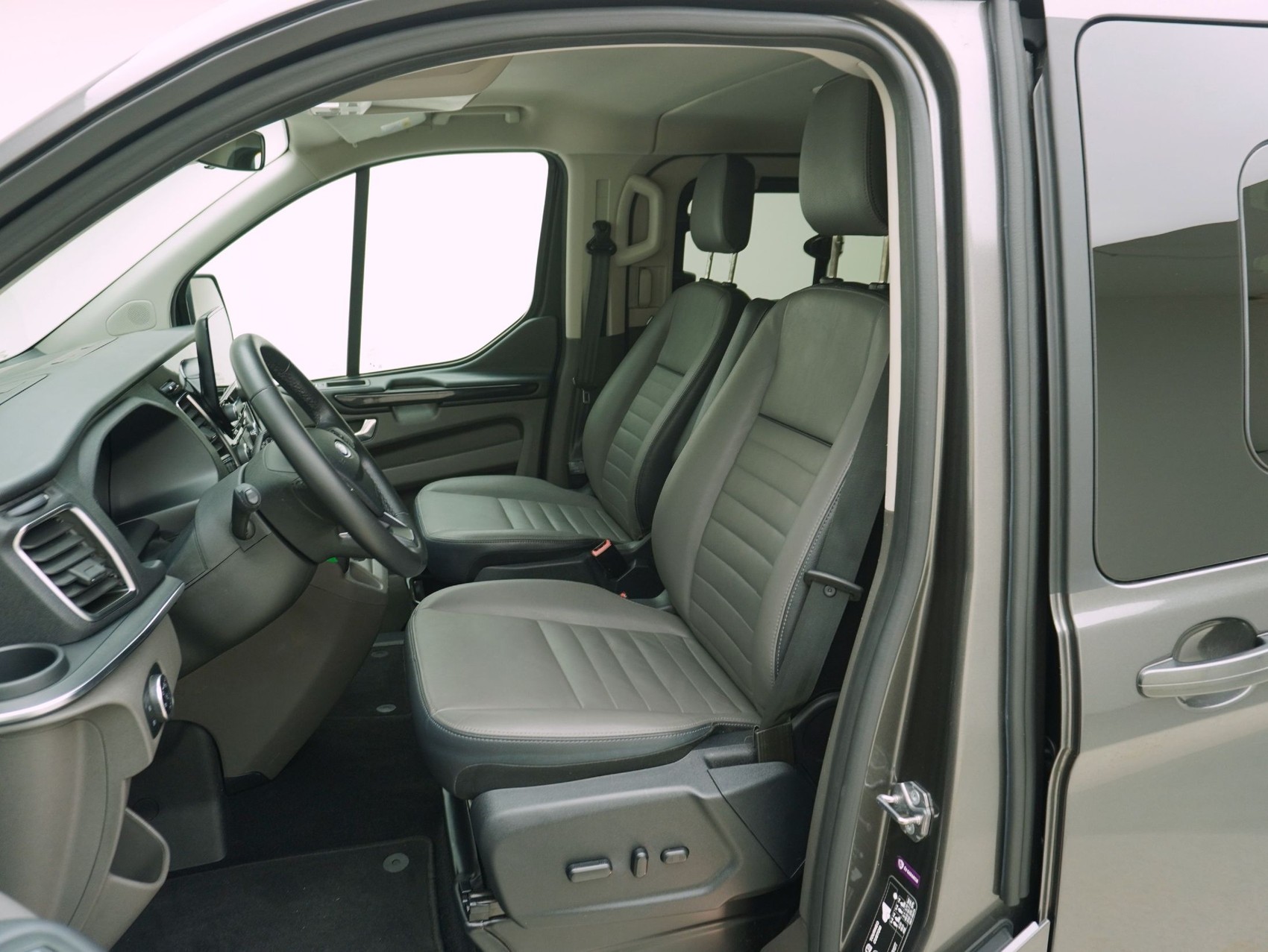 FORD Tourneo Custom Bus 320 L2 2.0 TDCi Titanium X-image-8