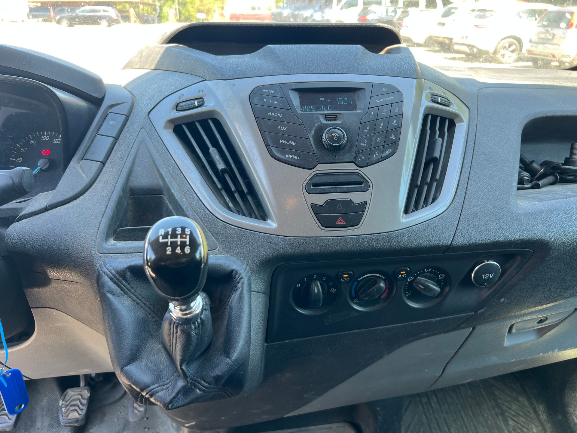 FORD Transit Custom Van 290 L1H1 Trend-image-11