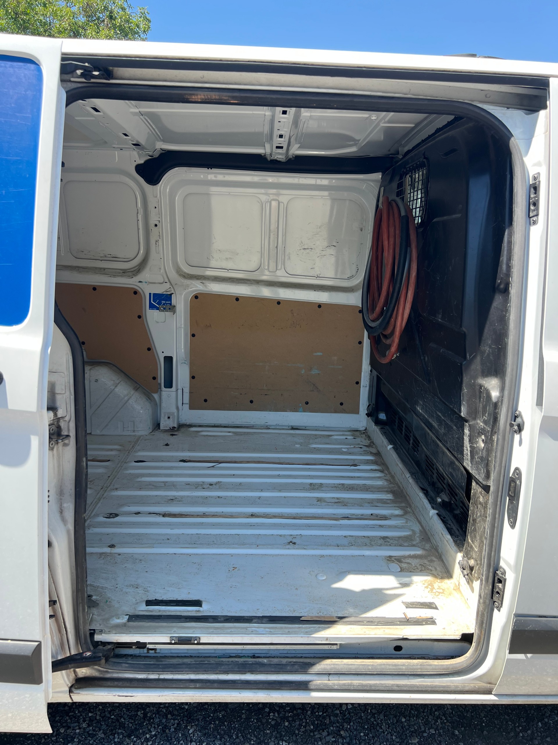 FORD Transit Custom Van 290 L1H1 Trend-image-14