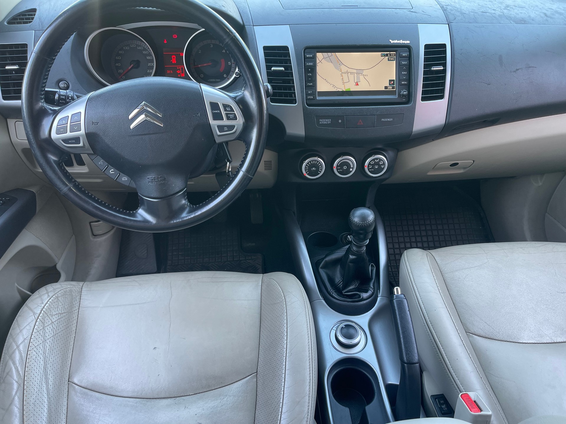 CITROEN C-Crosser 2.2 HDi Exclusive-image-5