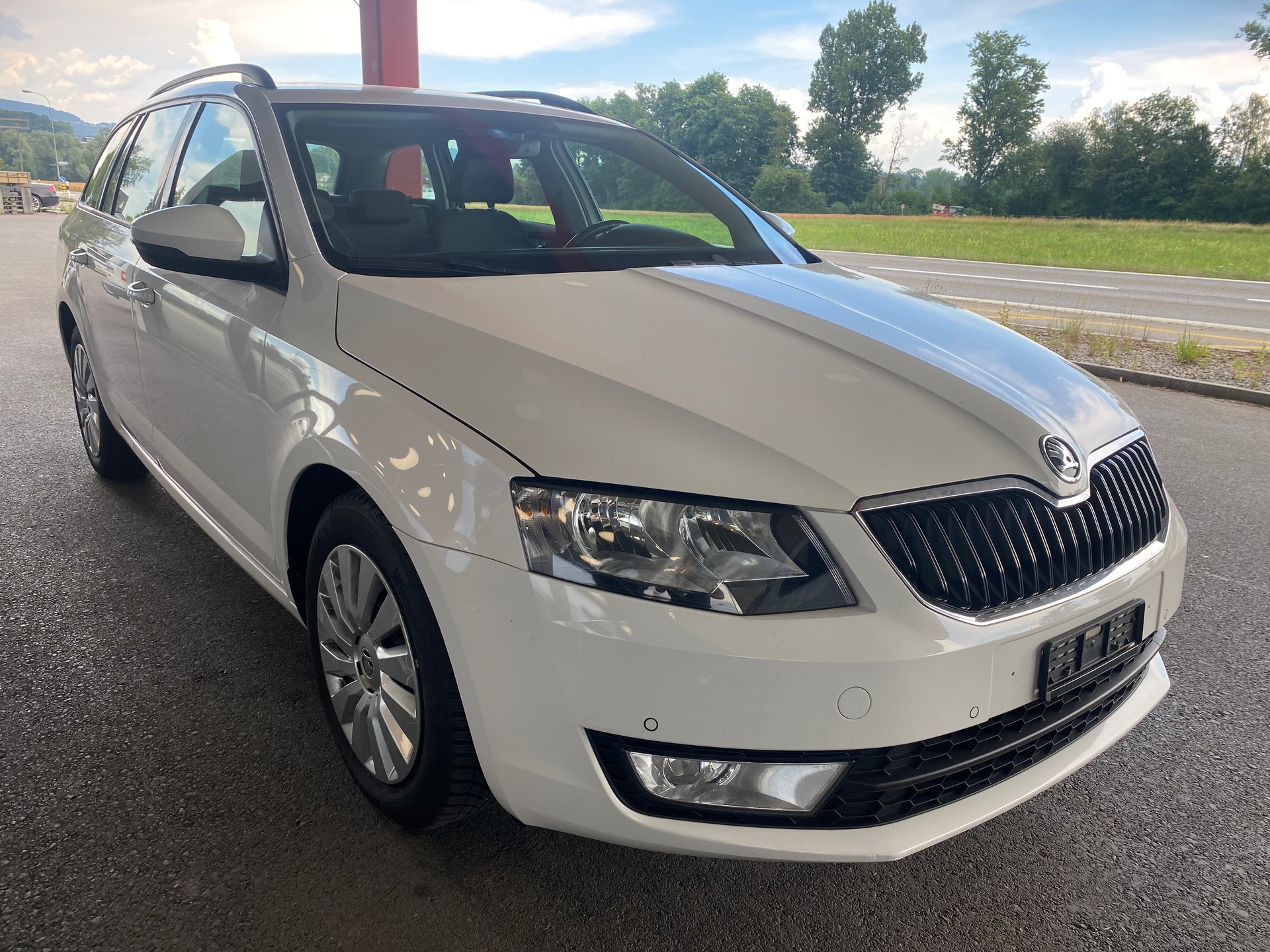 SKODA Octavia Combi 1.6 TDI Ambition DSG-image-3