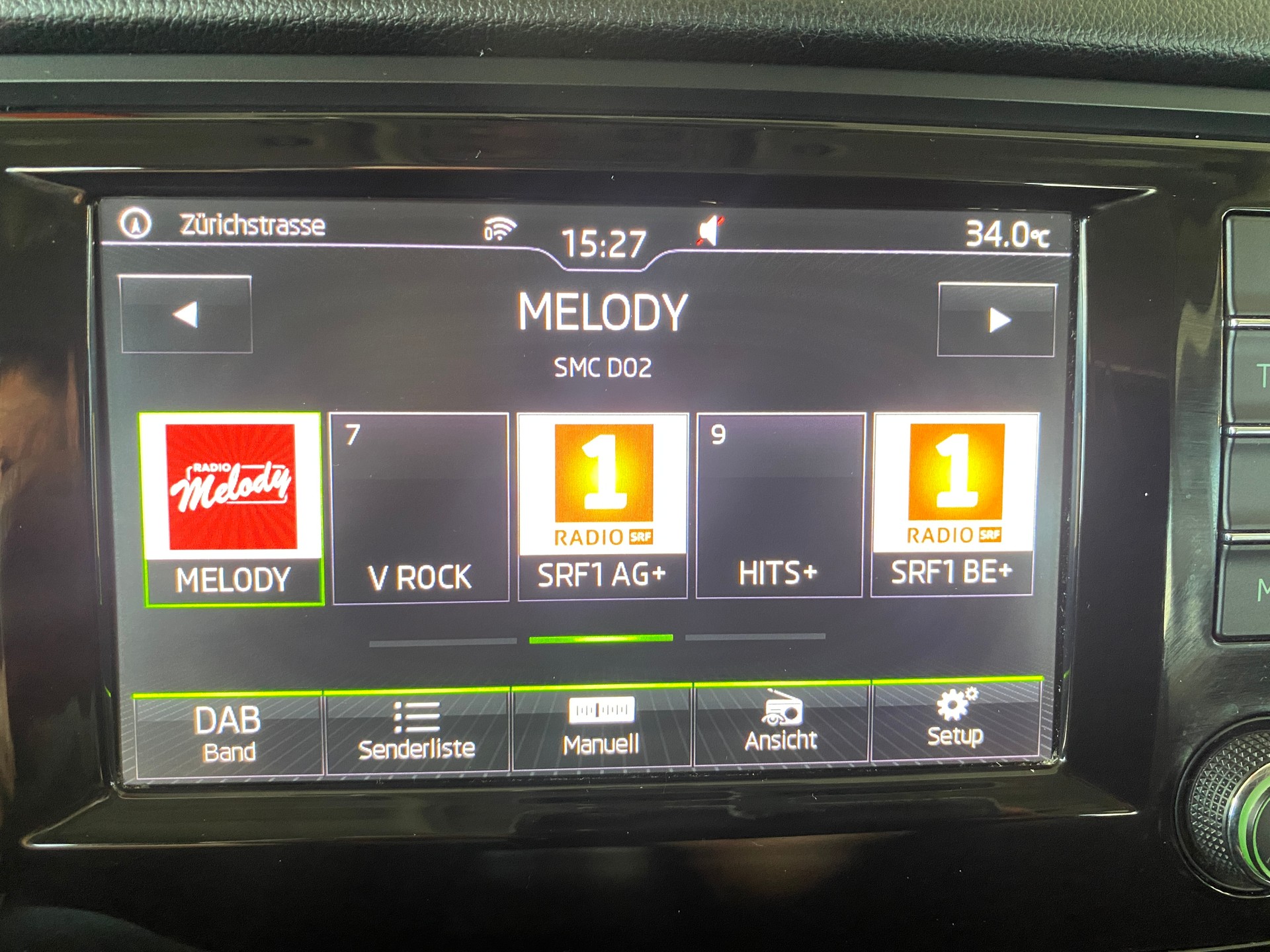 SKODA Octavia Combi 1.6 TDI Ambition DSG-image-12