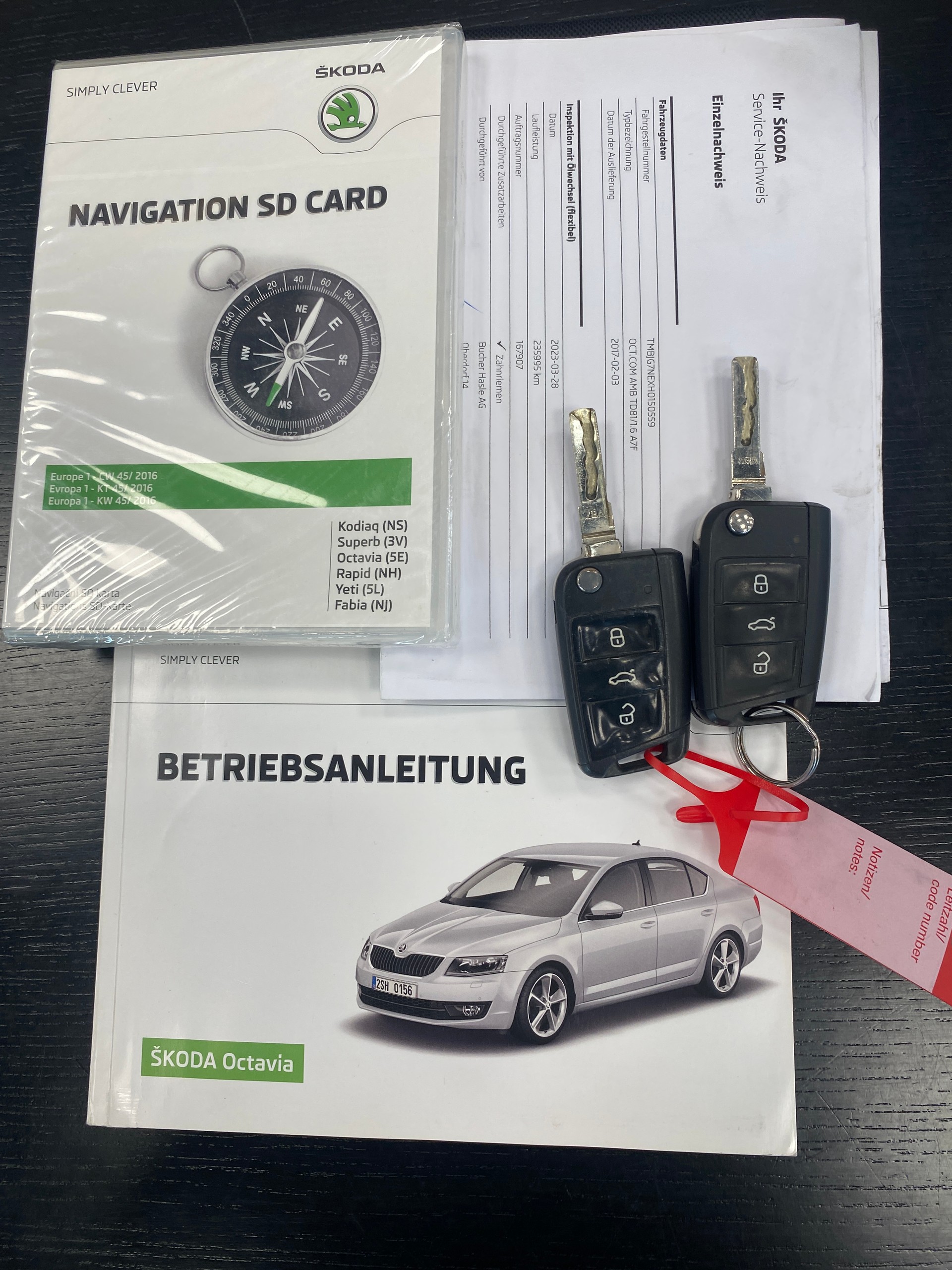 SKODA Octavia Combi 1.6 TDI Ambition DSG-image-21