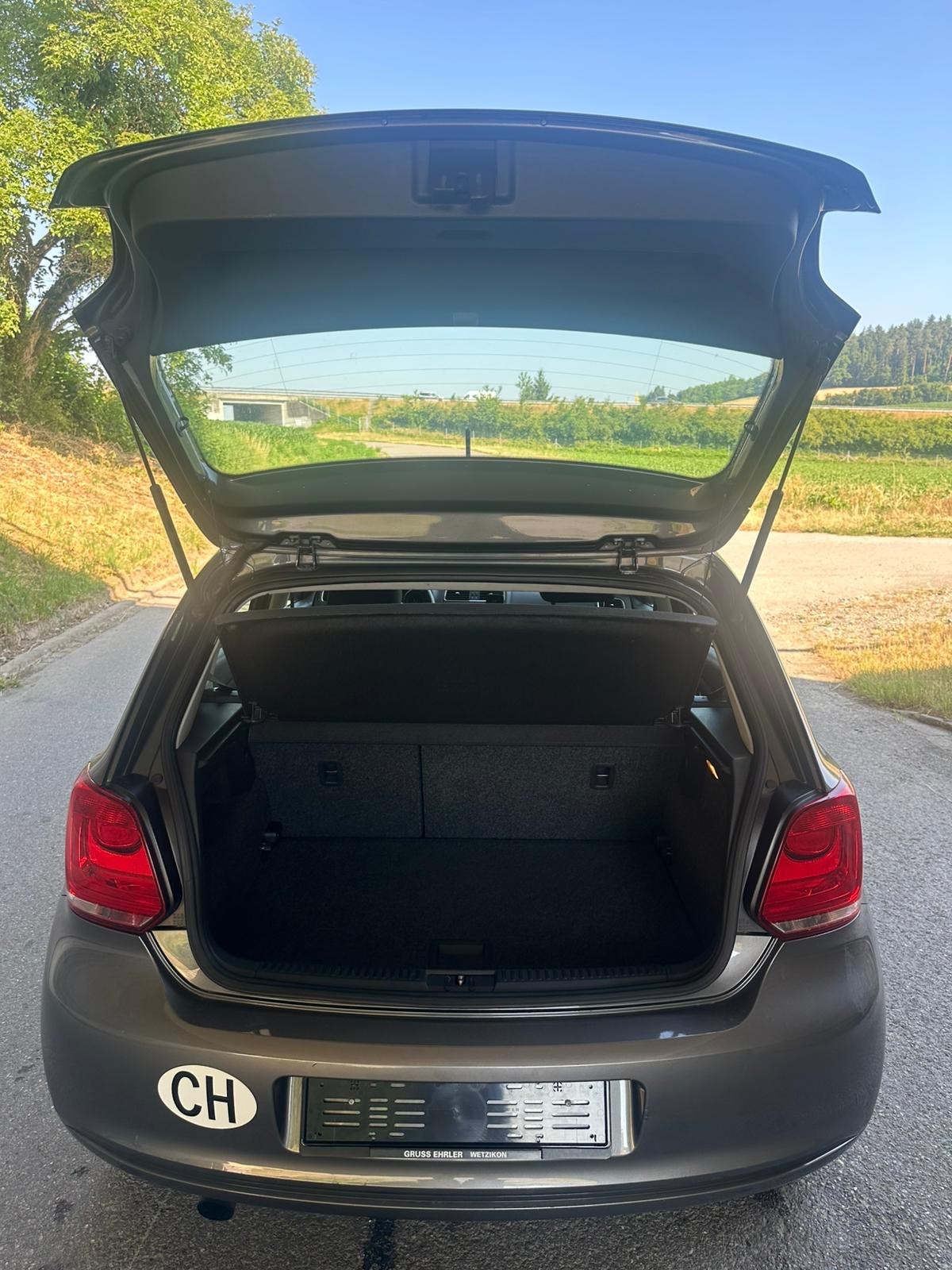 VW Polo 1.2 TSI 65th Edition-image-13