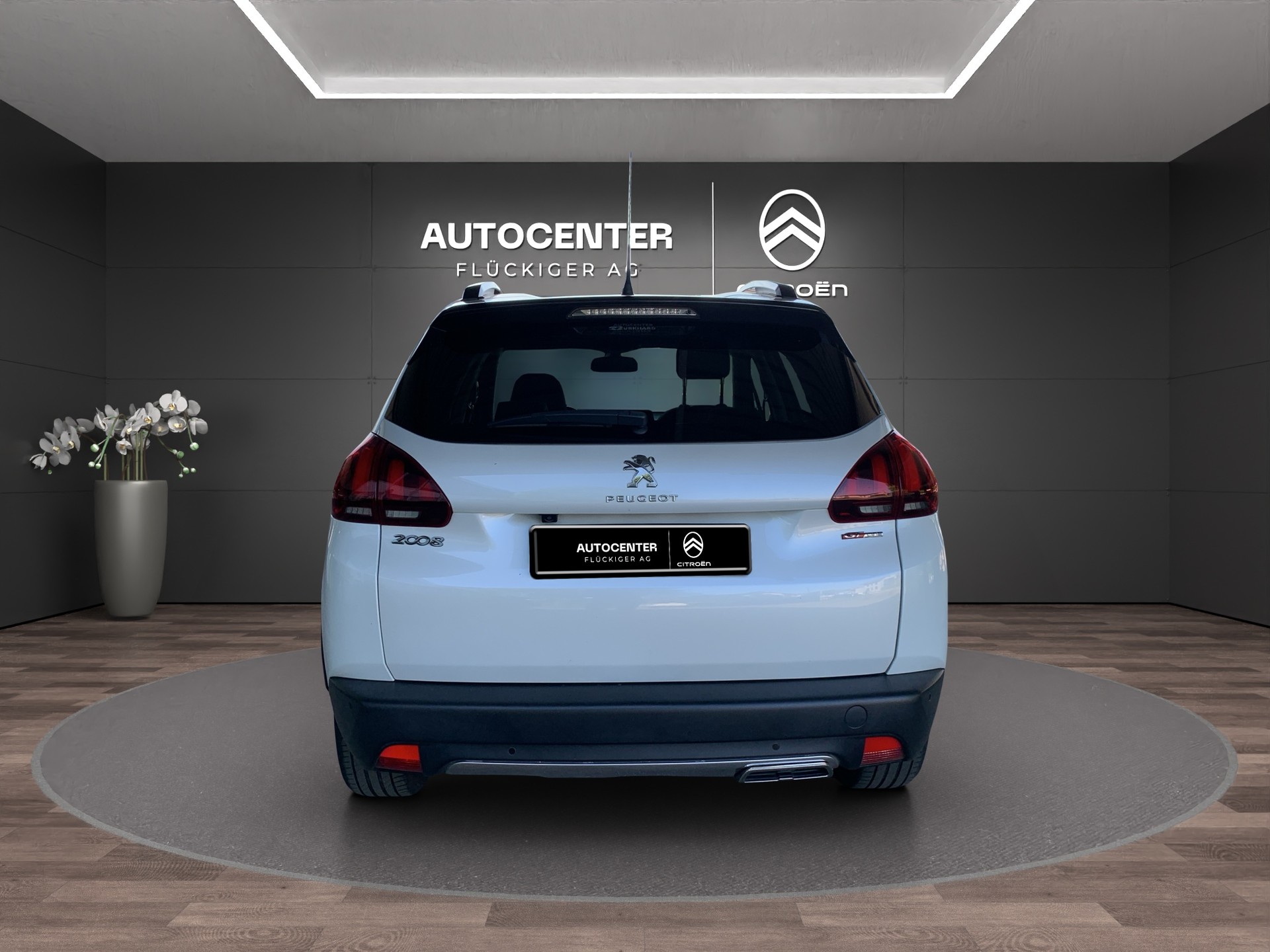 PEUGEOT 2008 1.2 PureTech 110 GT Line S/S-image-7