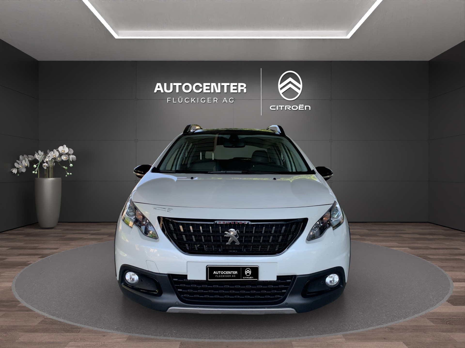 PEUGEOT 2008 1.2 PureTech 110 GT Line S/S-image-5