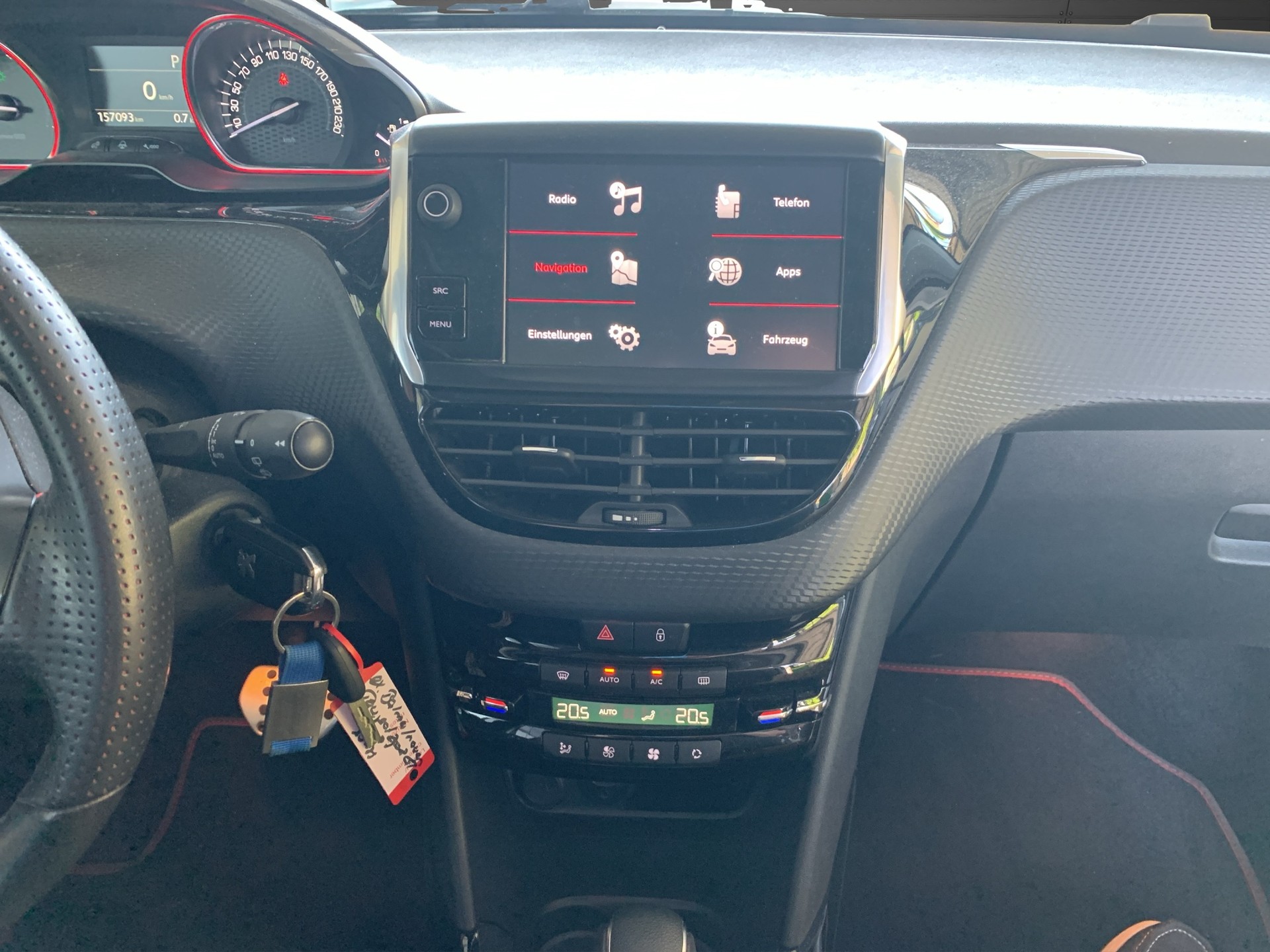 PEUGEOT 2008 1.2 PureTech 110 GT Line S/S-image-14