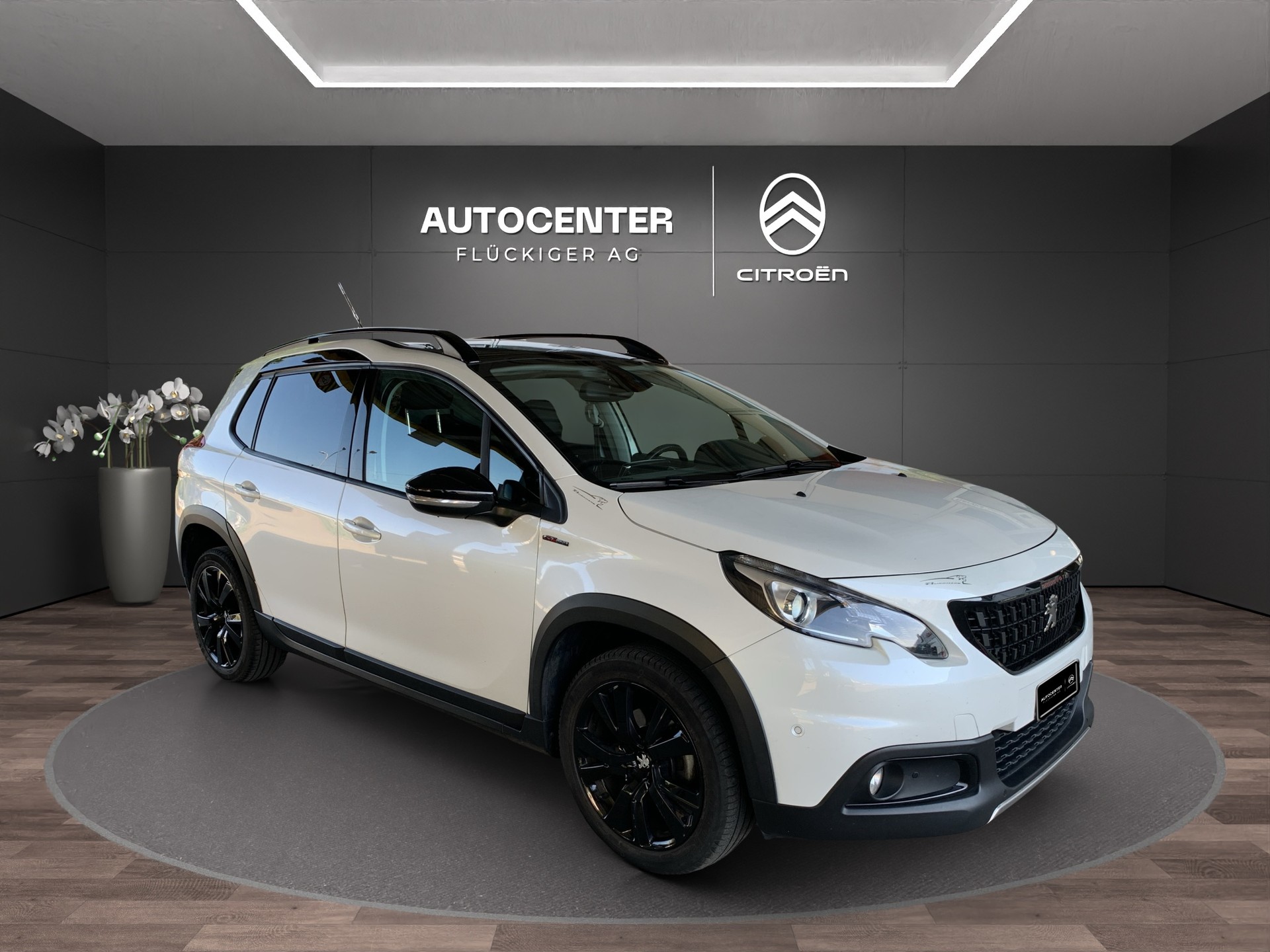 PEUGEOT 2008 1.2 PureTech 110 GT Line S/S-image-0