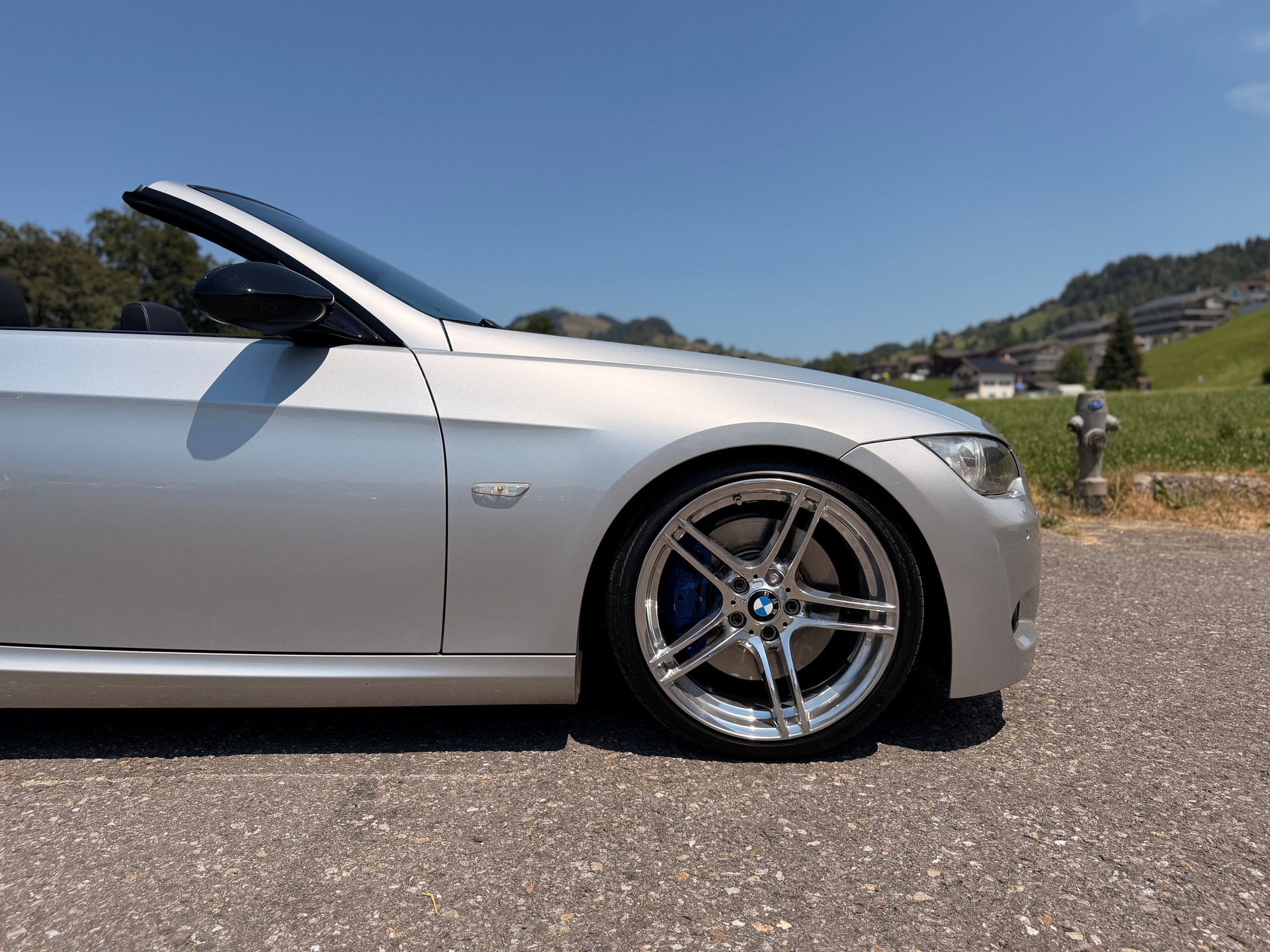 BMW 335i Cabriolet DSG-image-24