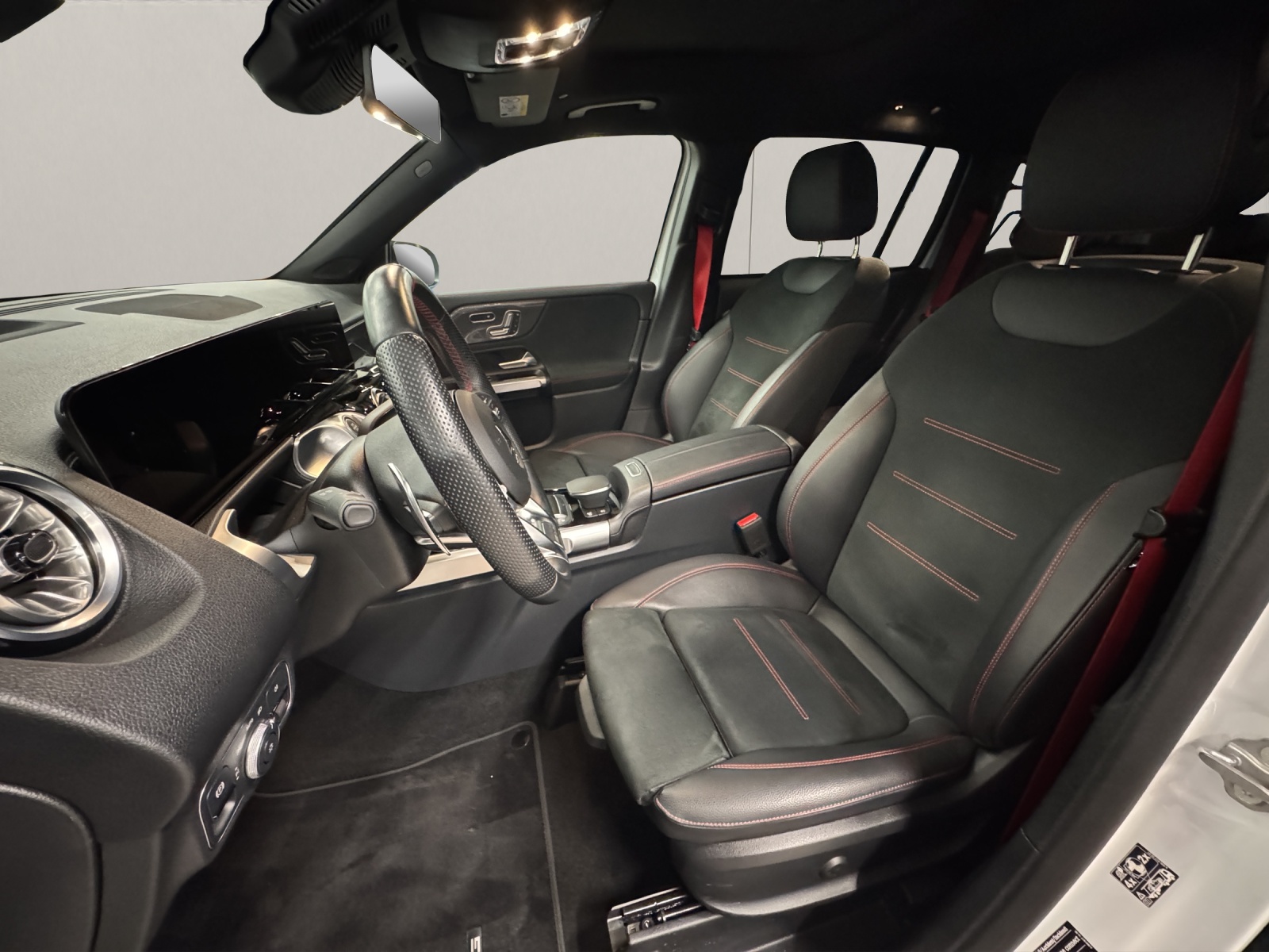 MERCEDES-BENZ GLB-Klasse X247 GLB 35 AMG 4matic-image-8