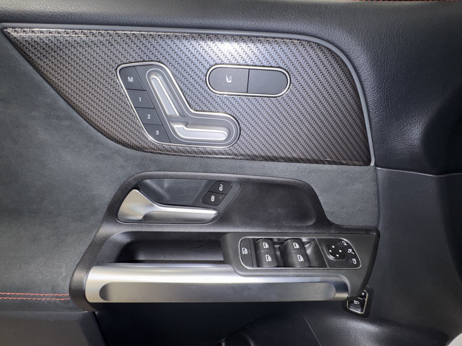 MERCEDES-BENZ GLB-Klasse X247 GLB 35 AMG 4matic-image-15