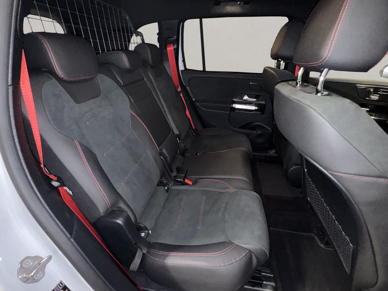 MERCEDES-BENZ GLB-Klasse X247 GLB 35 AMG 4matic-image-14
